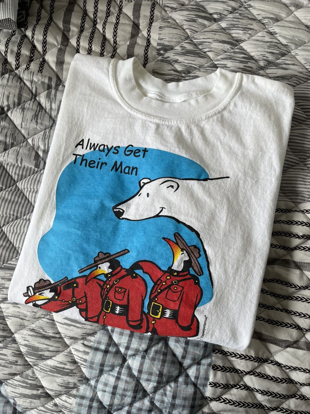 Vintage Vintage Canada Penguins Polar Bear tee Size US M / EU 48-50 / 2 - 7 Thumbnail