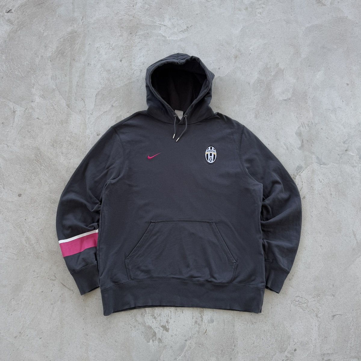 Nike × Vintage Vintage Nike Juventus Hoodie Size XL Gray Size US XL / EU 56 / 4 - 1 Thumbnail