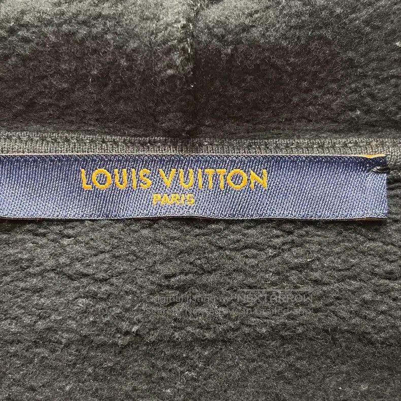 Louis Vuitton Louis Vuitton Graffiti Logo Black Hoodie Size US M / EU 48-50 / 2 - 3 Thumbnail