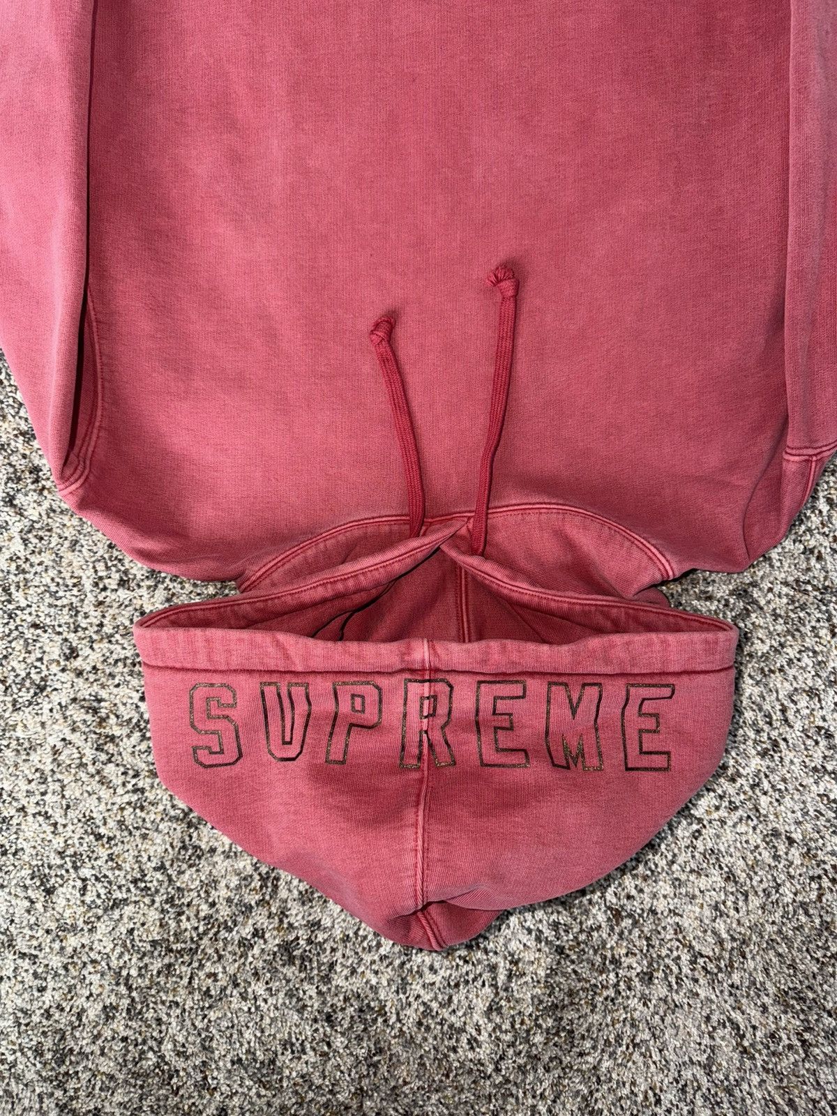 Supreme Supreme washed red hoodie spell out size XL Size US XL / EU 56 / 4 - 7 Thumbnail