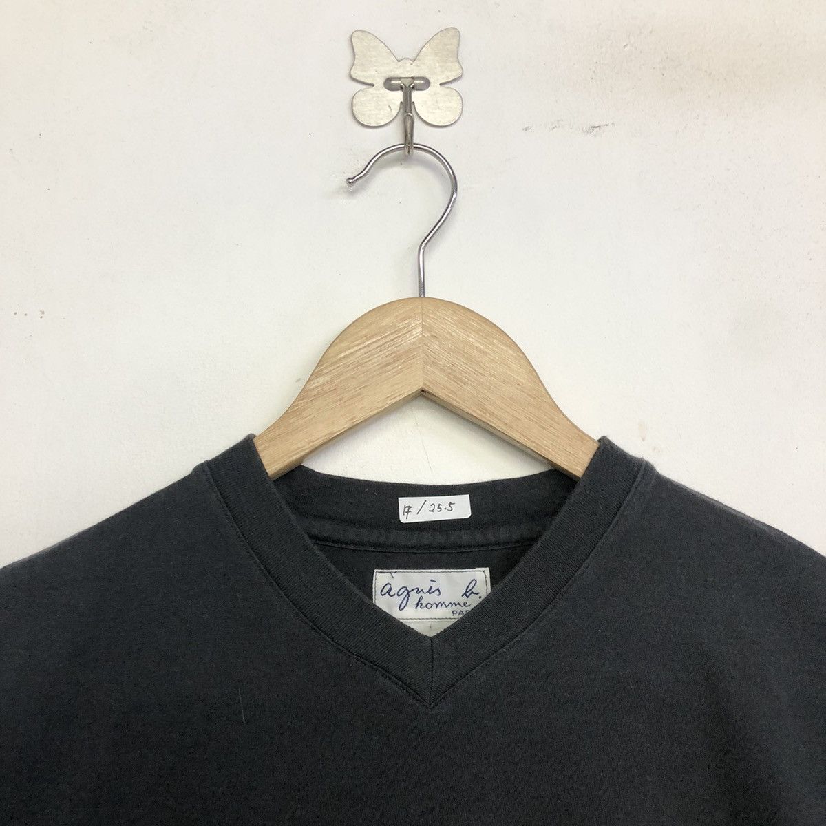 agnes b. Vintage Agnes.B Plain V Neck Tshirt Size US S / EU 44-46 / 1 - 3 Thumbnail