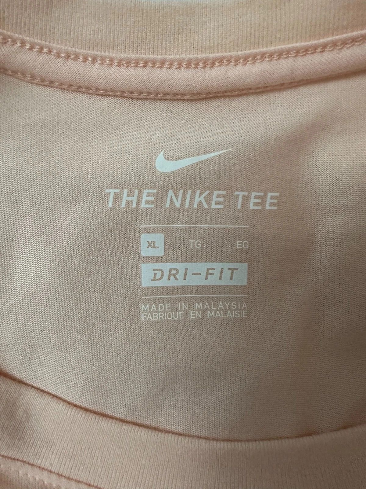 Nike NIKE SB PINK LOGO T-SHIRT SIZE XL TEE COTTON DRI FIT Size US XL / EU 56 / 4 - 3 Thumbnail