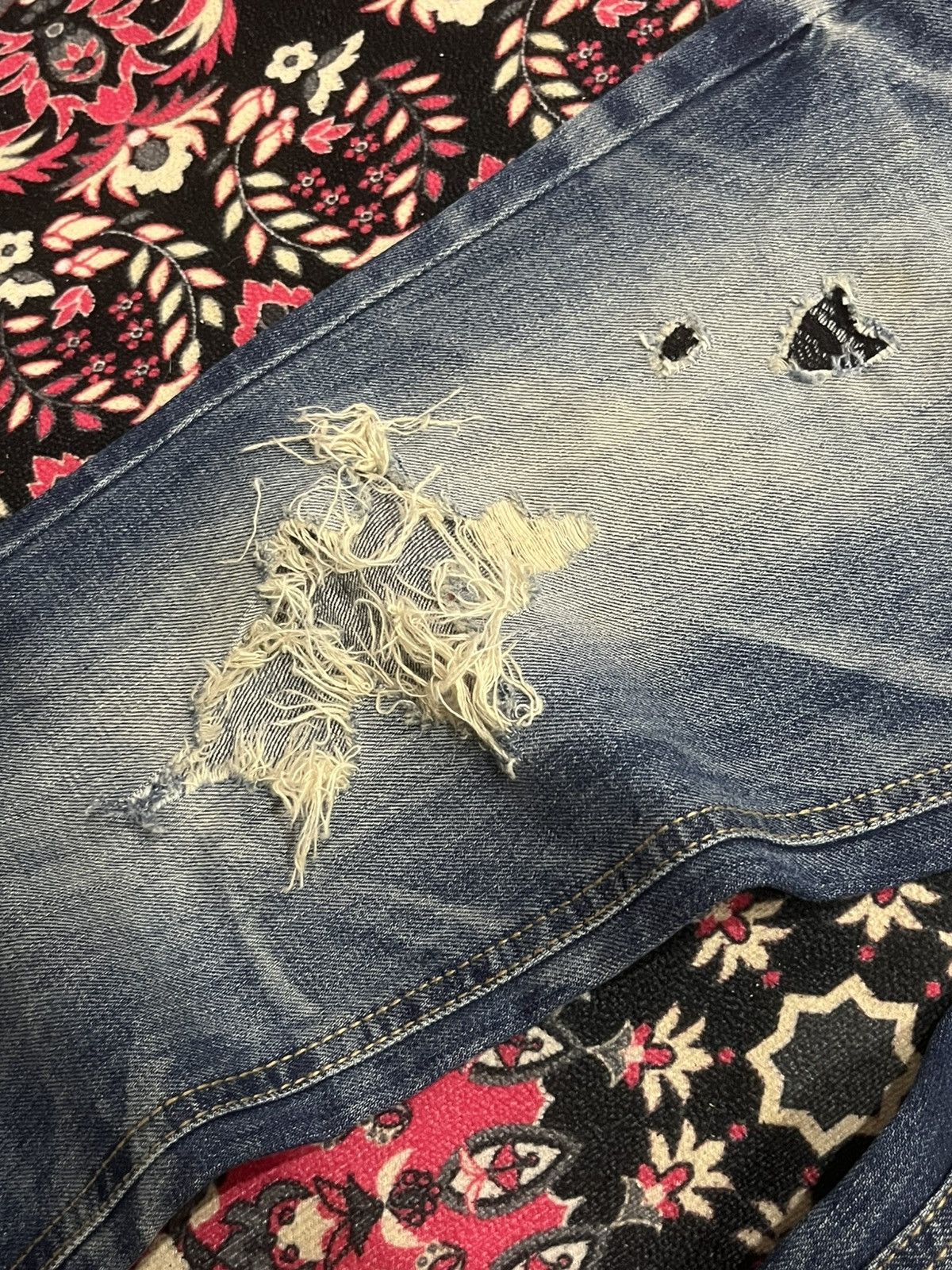 Hysteric Glamour Vintage Lolita “Doodles Skull” Distressed Blue Washed Jeans Size US 32 / EU 48 - 13 Thumbnail