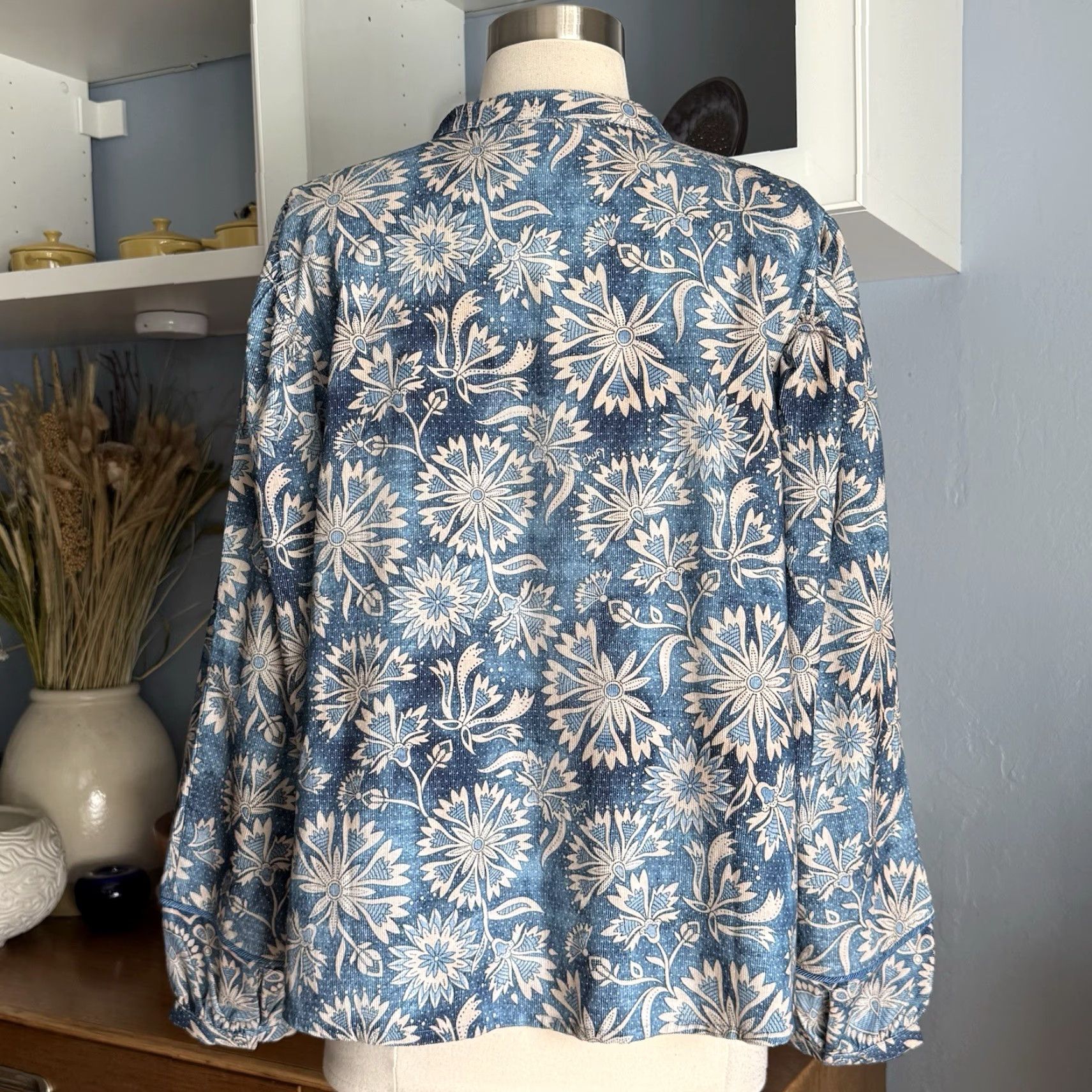 Vintage Chufy Blouse Shirt Top Multi Blue Button Front Organic Cotton 100% Relaxed Bohemian Puff-Sleeve Blouson Sleeve Round Neck Casual Women Regular Size L Size S / US 4 / IT 40 - 5 Thumbnail