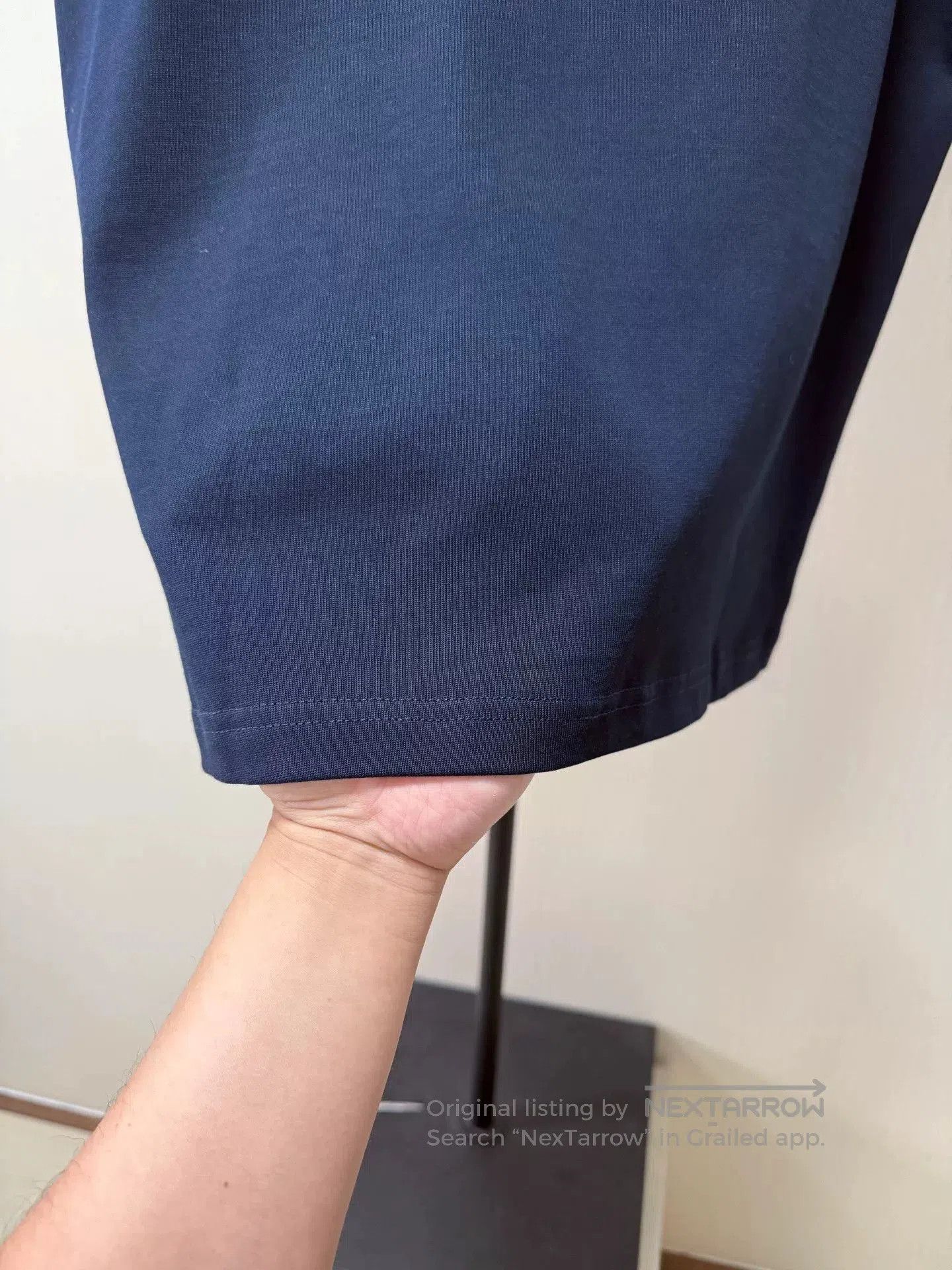 Louis Vuitton Men's Louis Vuitton Dark Blue T-Shirt. Size US XL / EU 56 / 4 - 5 Thumbnail