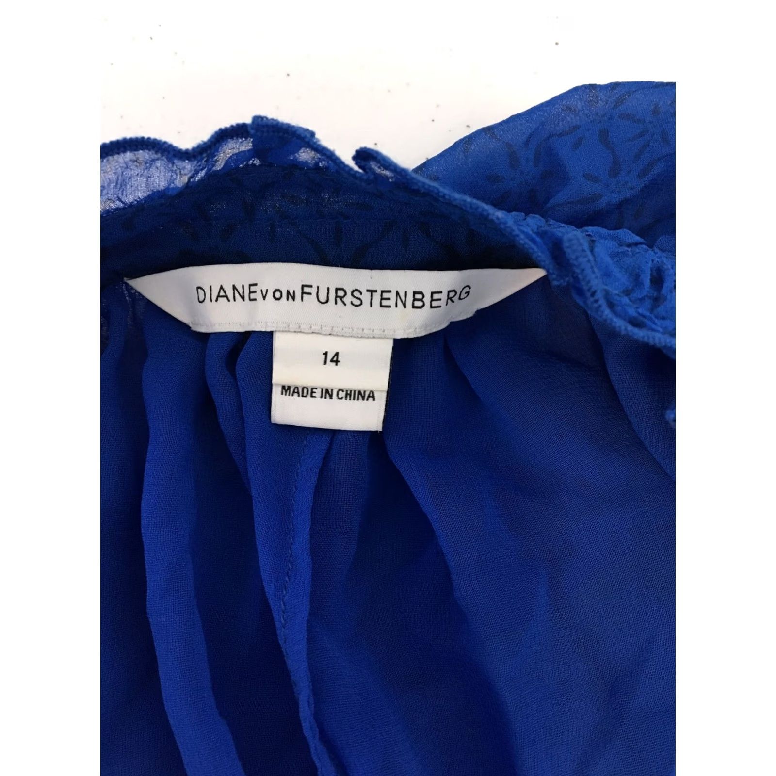 Diane von Furstenberg Diane von Furstenberg Silk Ruffle Peasant Blouse Lined Blue 3/4 Puff Sleeve V-Neck 14 Womens Regular Size XL / US 12-14 / IT 48-50 - 6 Thumbnail