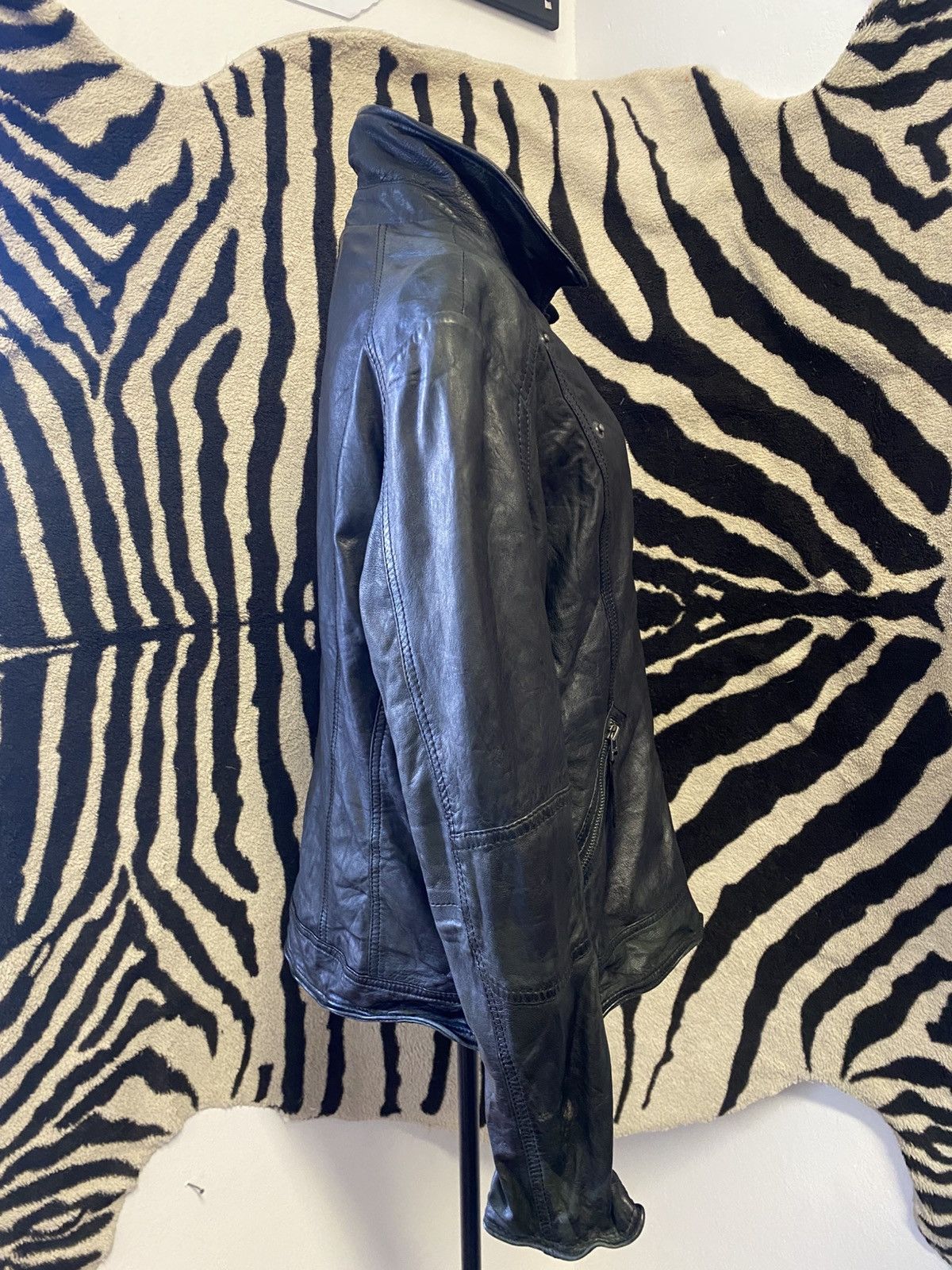 Vintage A real leather black jacket Size M / US 6-8 / IT 42-44 - 3 Thumbnail