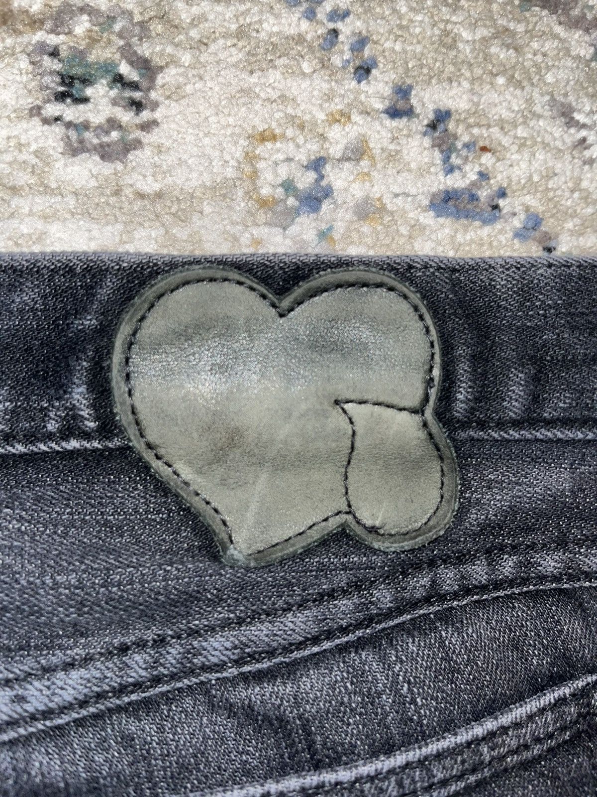 Number (N)ine OG Number (N)ine AW05 Crying Heart Patch Ortega Pain Denim Size US 30 / EU 46 - 5 Thumbnail