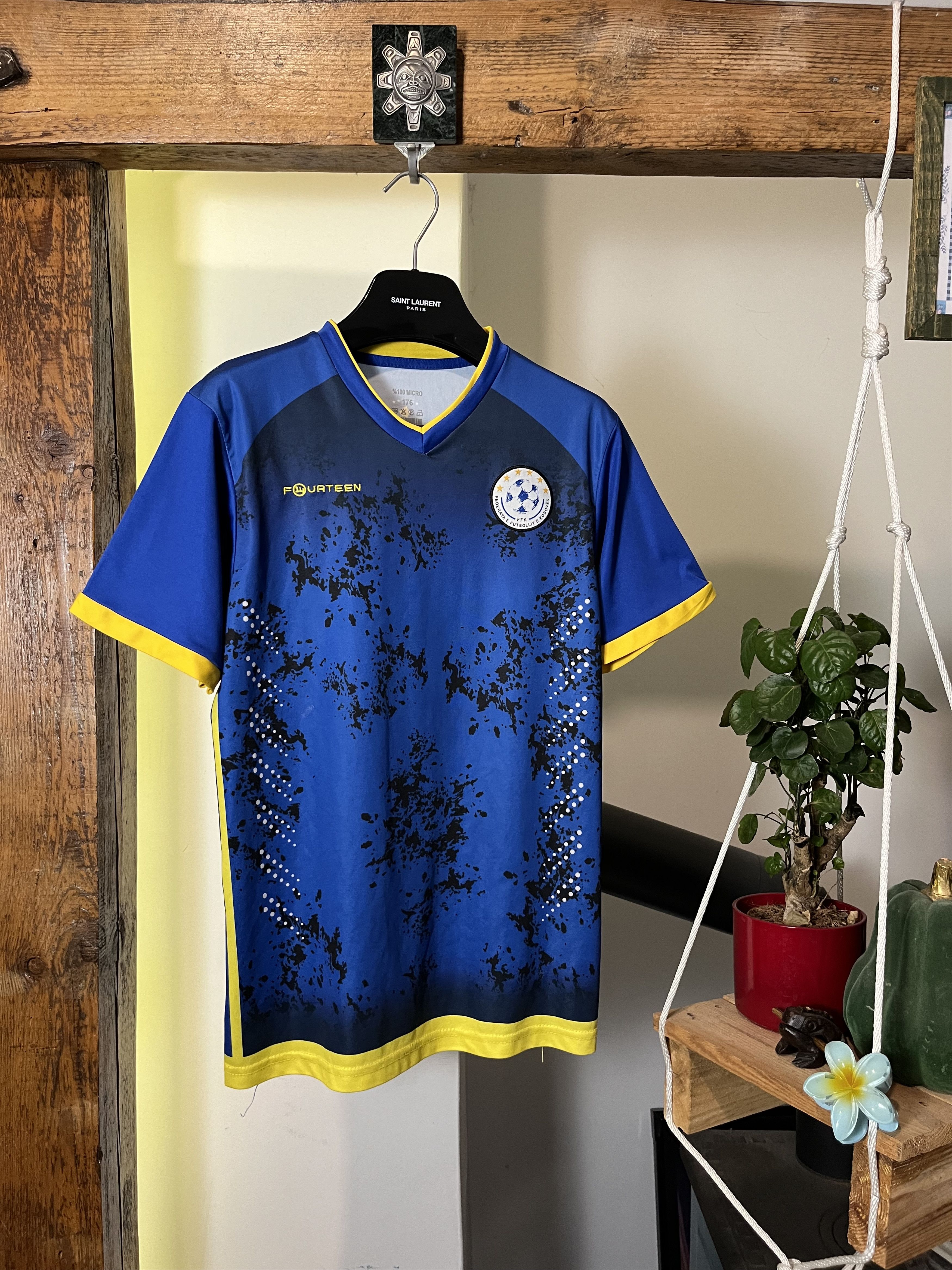 Vintage 14Fourteen Kosovo 2019 Special 3 Kit Size US M / EU 48-50 / 2 - 1 Thumbnail