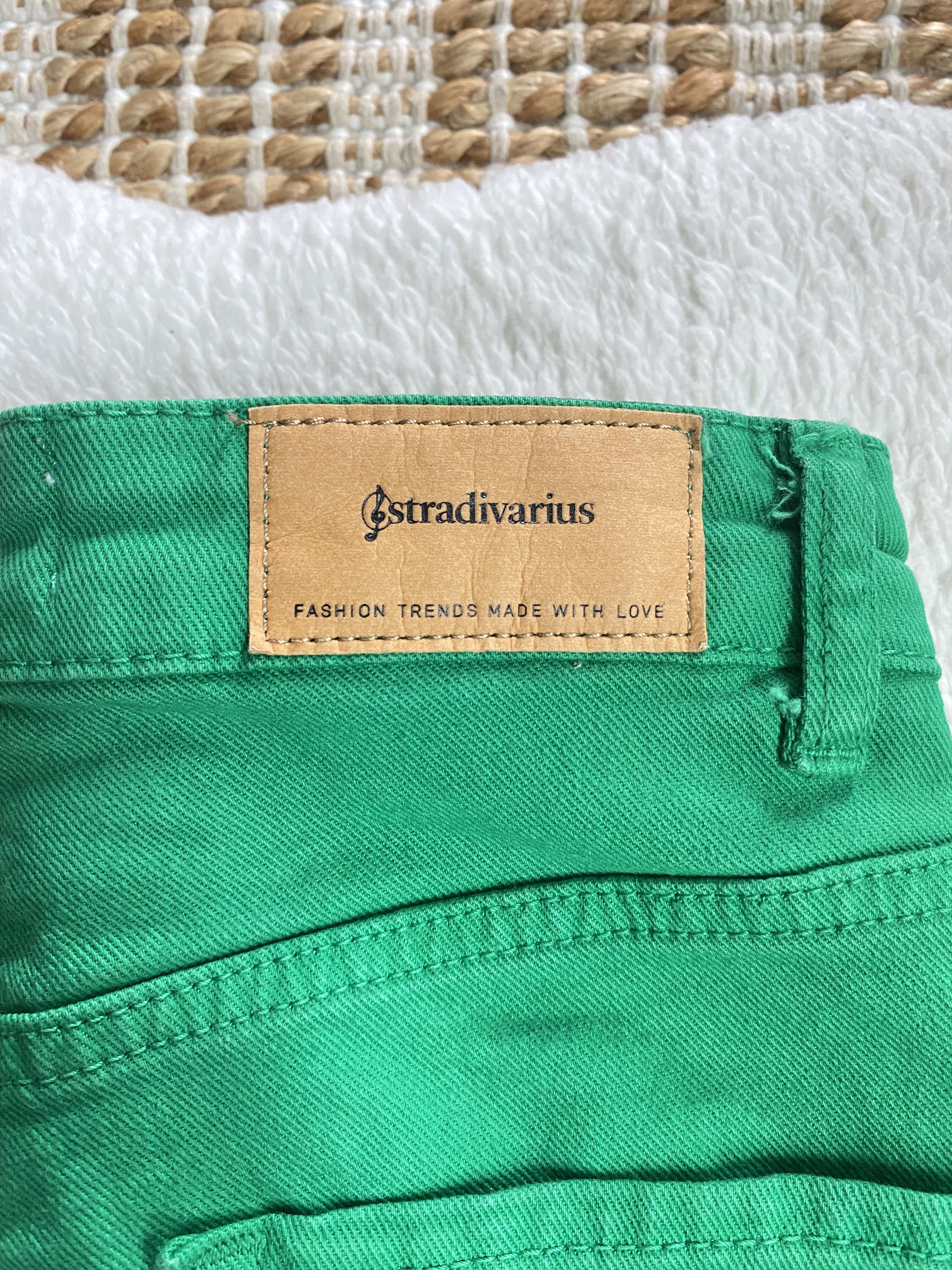 Stradivarius Stradivarius Slim Flare Jeans with Split Hem – Bright Green Size 26" / US 2 / IT 38 - 4 Thumbnail
