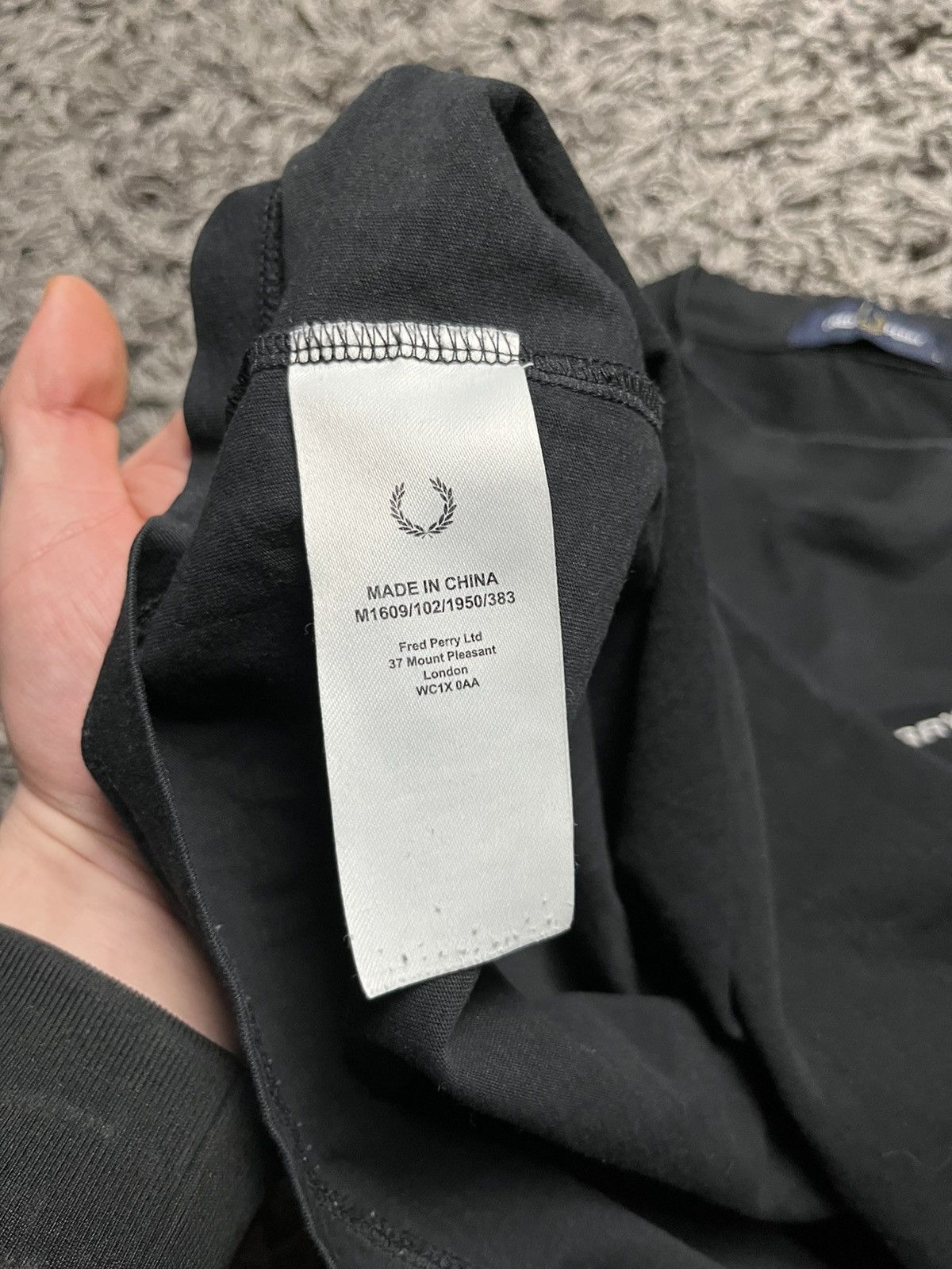 Fred Perry Fred Perry Center Chest Laurel Wreath Tee Black Size US S / EU 44-46 / 1 - 4 Thumbnail