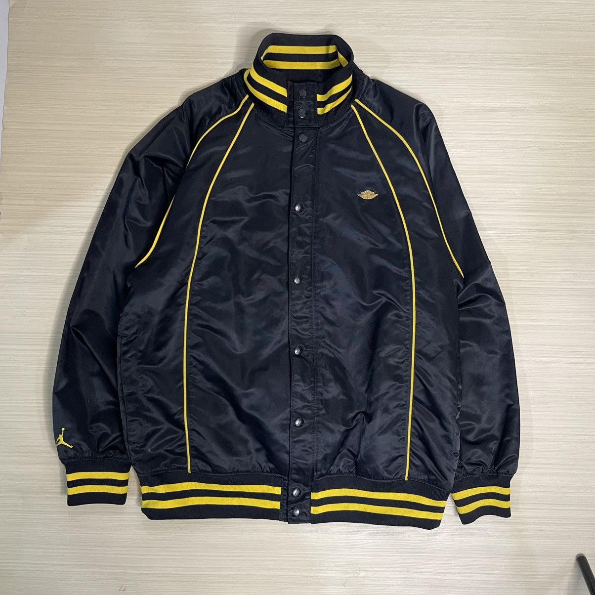 Jordan Brand × Vintage VTG Retro Air Jordan Nike Wings Big Logo Full Zip Button Size US L / EU 52-54 / 3 - 2 Thumbnail