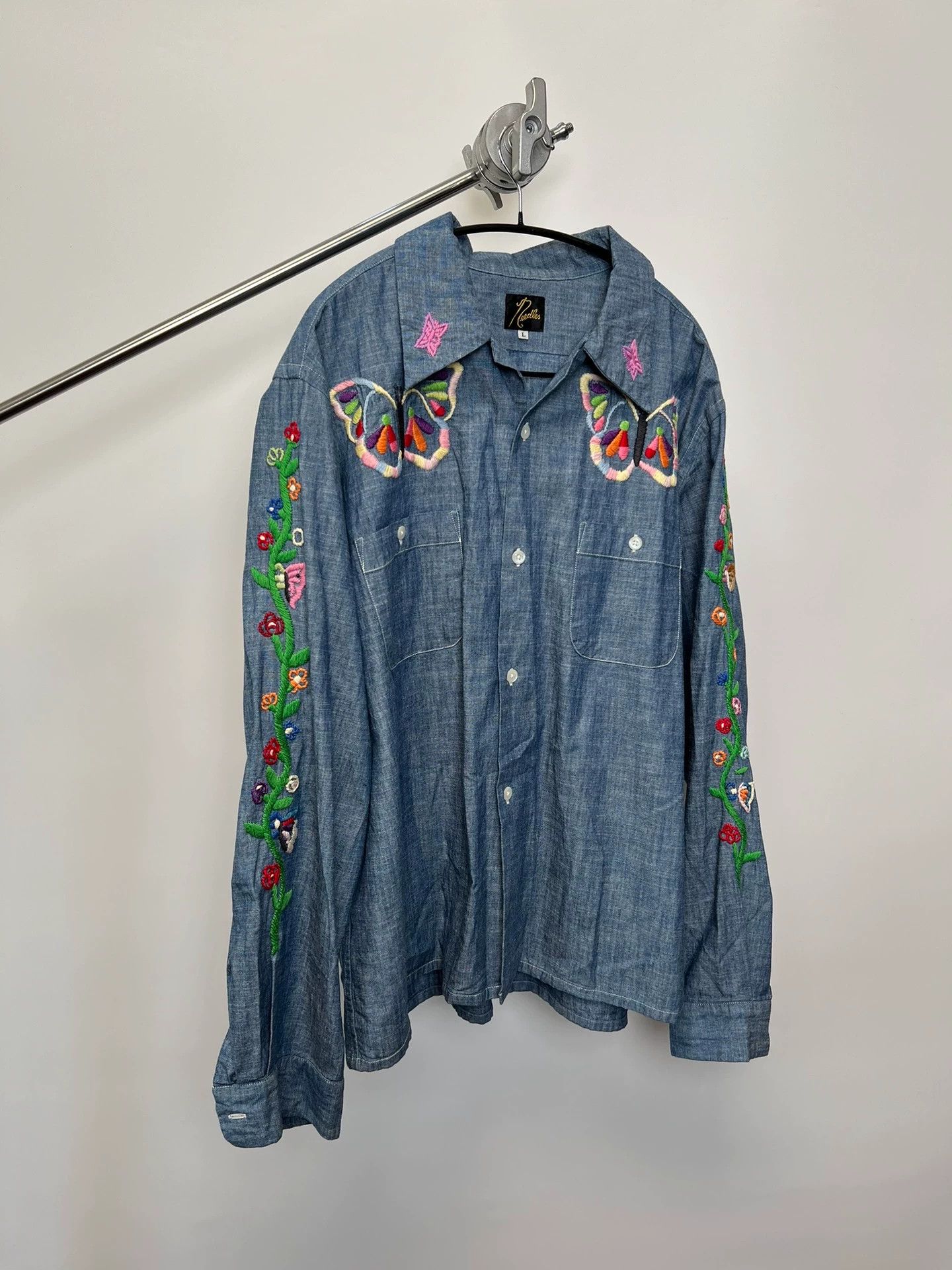 Other NEEDLES 24SS Indian Butterfly Embroidery Denim Shirt L Size L / US 10 / IT 46 - 2 Thumbnail