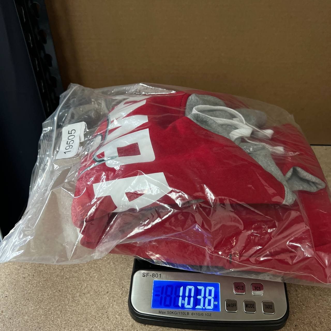Nike Nike Hoodie Men Large Red Tampa Bay Buccaneers NFL New L Size US L / EU 52-54 / 3 - 8 Thumbnail