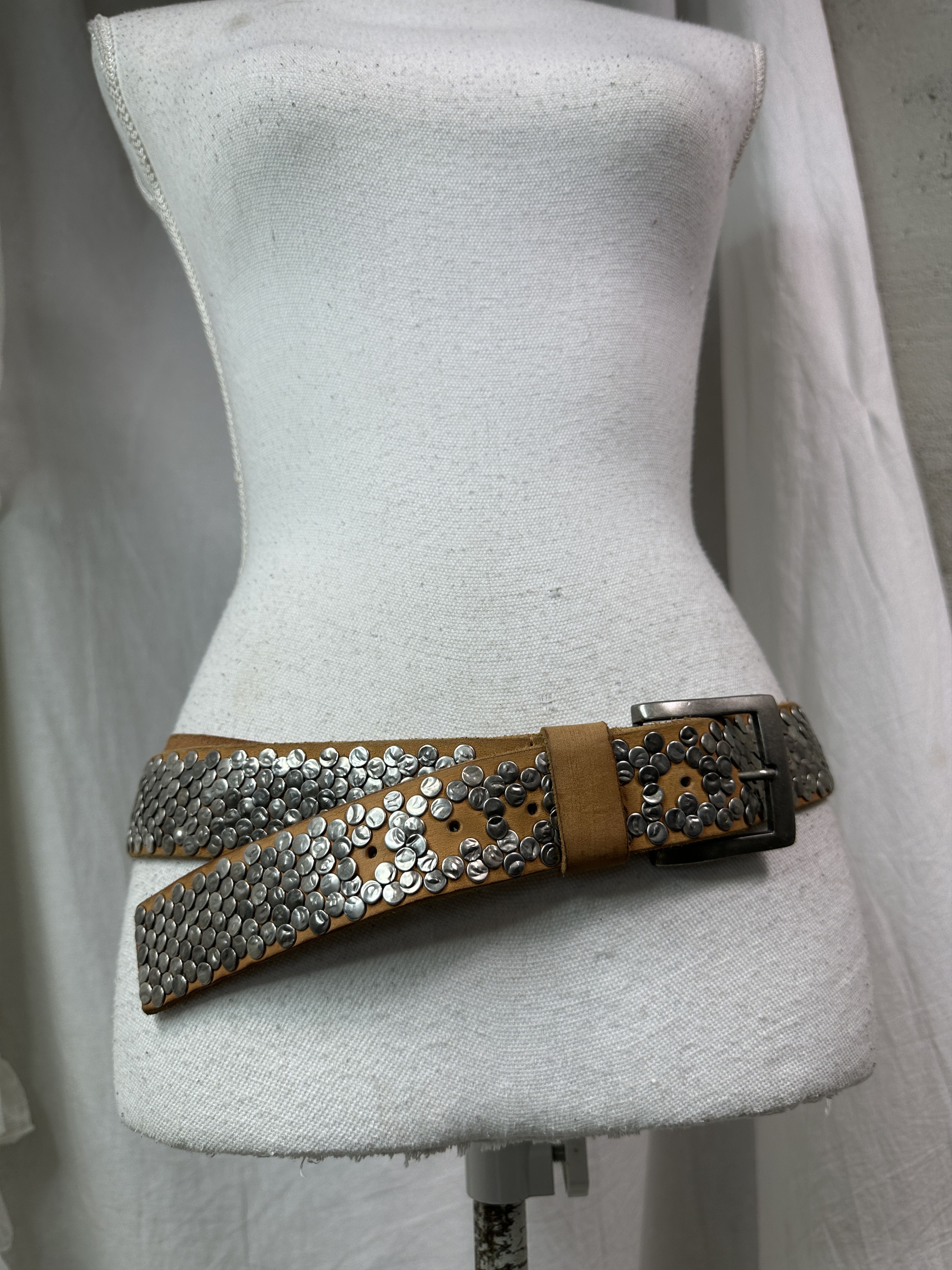 Vintage Vintage Avant Garde Leather Studded Grunge Belt Y2K Size ONE SIZE - 1 Thumbnail
