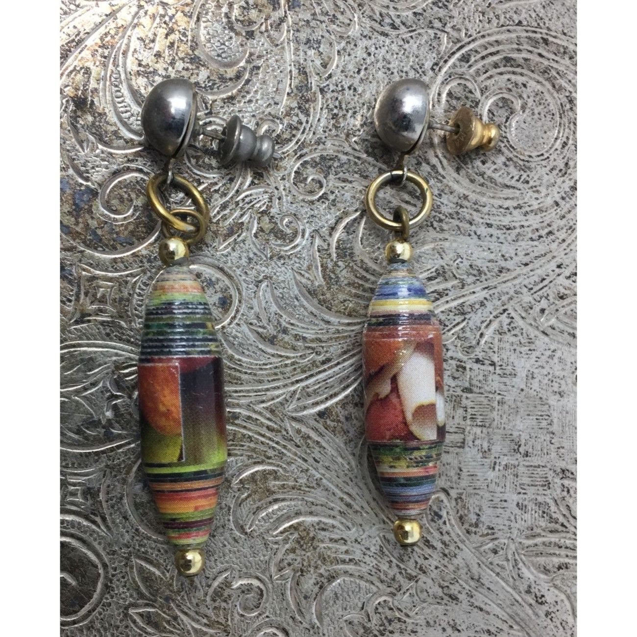 Other Women's Beautiful Unique Handmade Paper Bead Dangle Earrings Size ONE SIZE - 1 Thumbnail