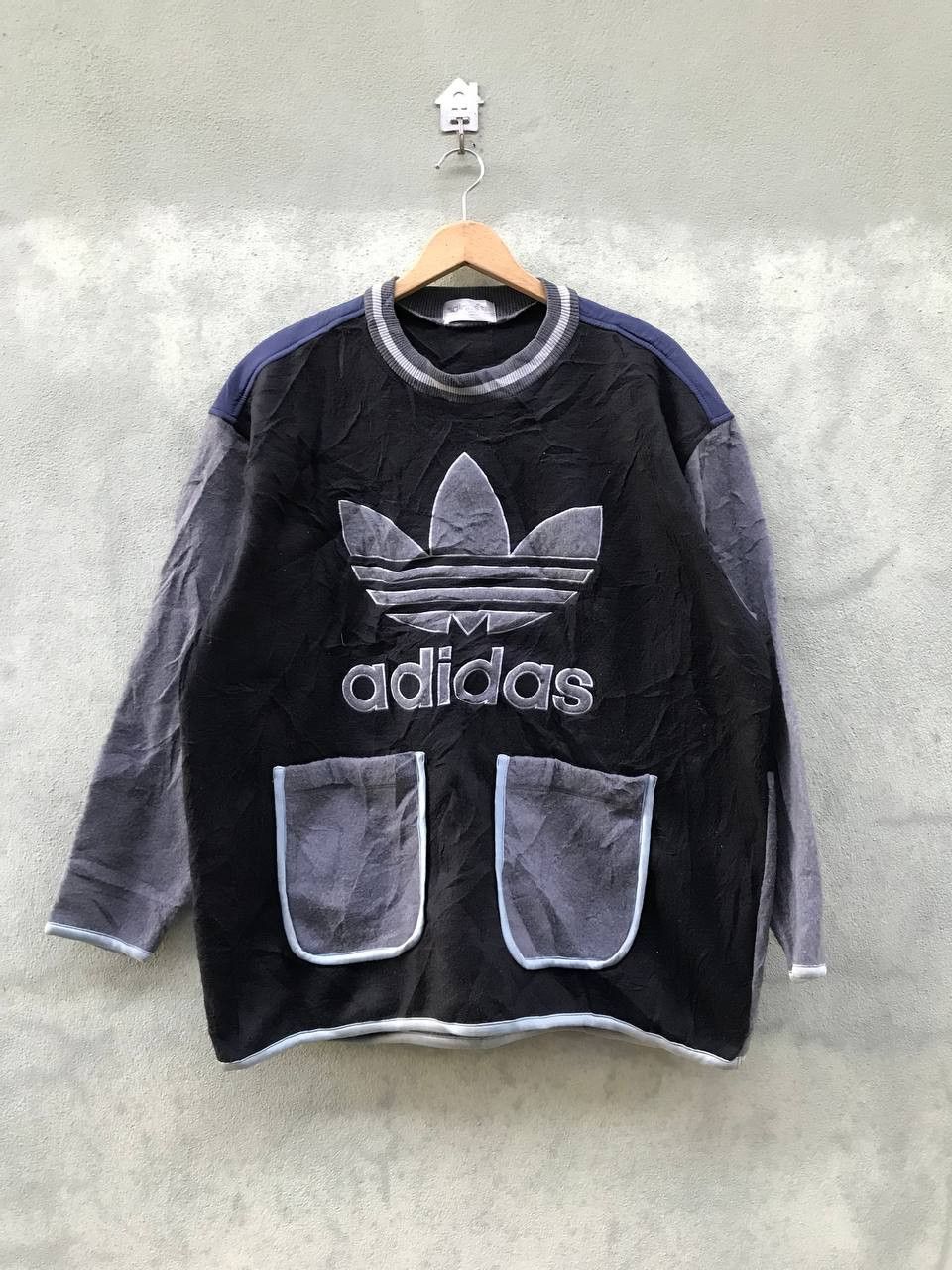 Vintage Adidas Sweatshirt