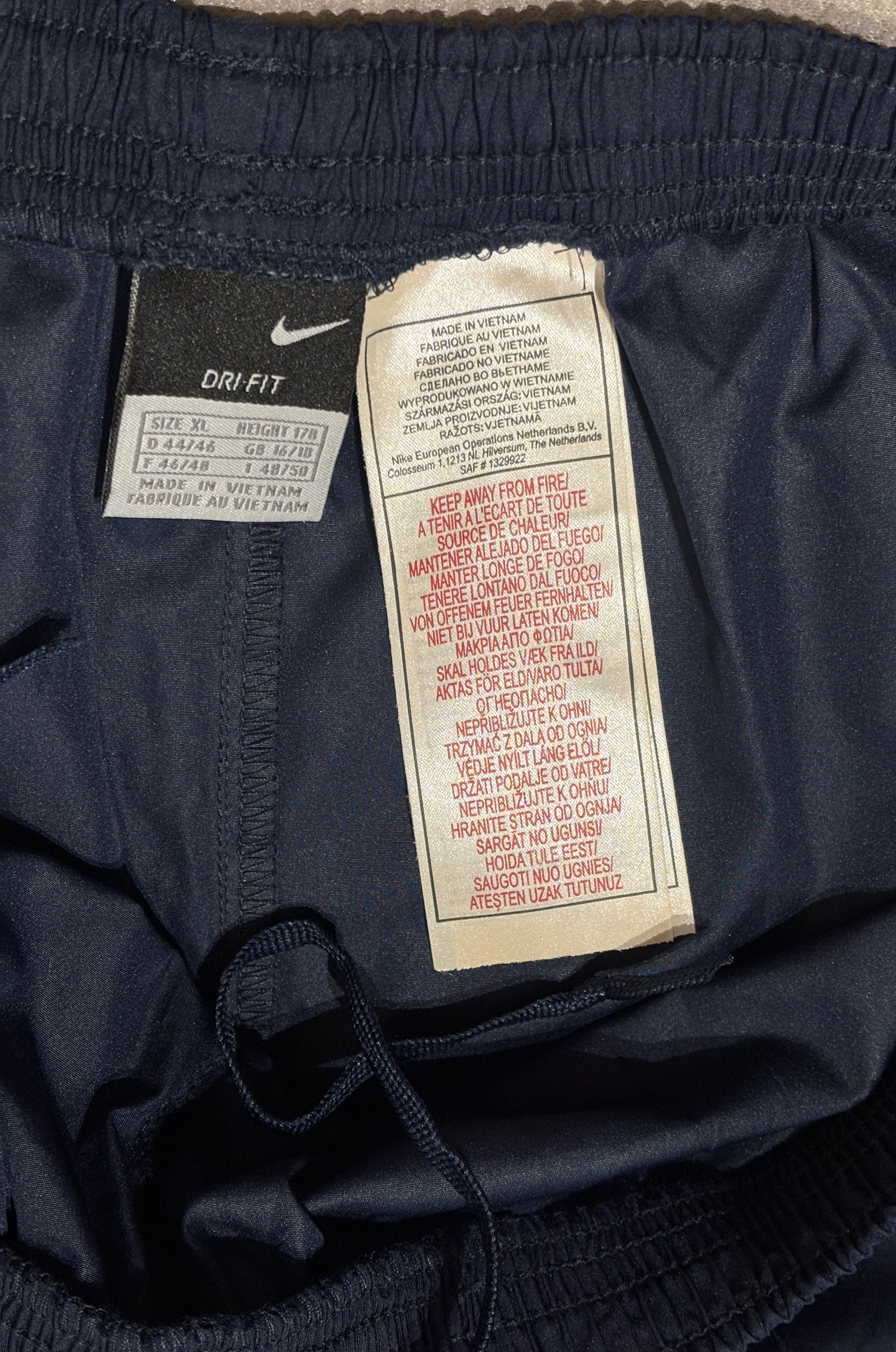Nike Nike 00s Vintage Y2K Sports Shorts Size XL Size 30" / US 8 / IT 44 - 15 Thumbnail
