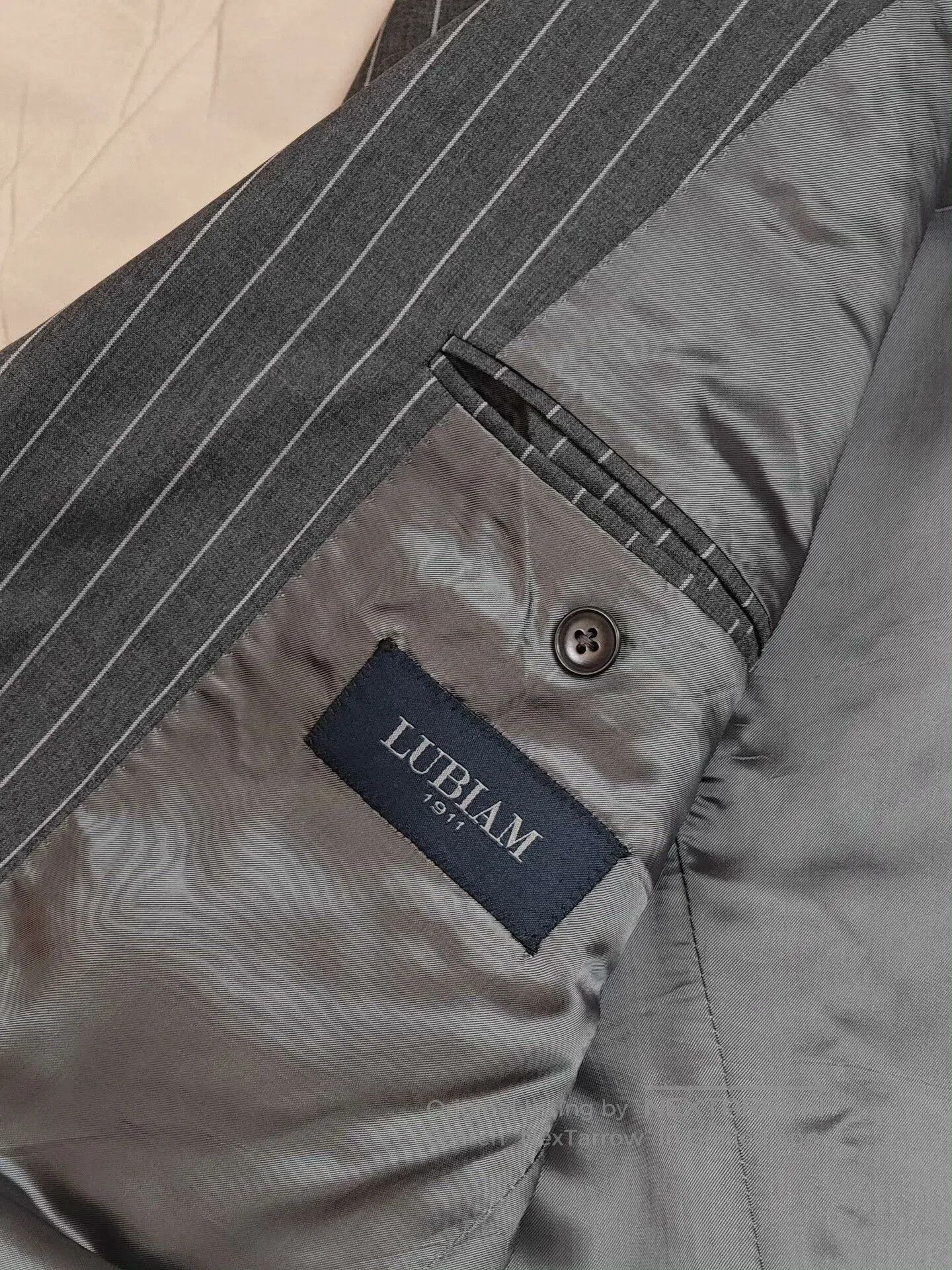 Lubiam Italian Gray Striped Wool Blazer. Size US M / EU 48-50 / 2 - 7 Thumbnail