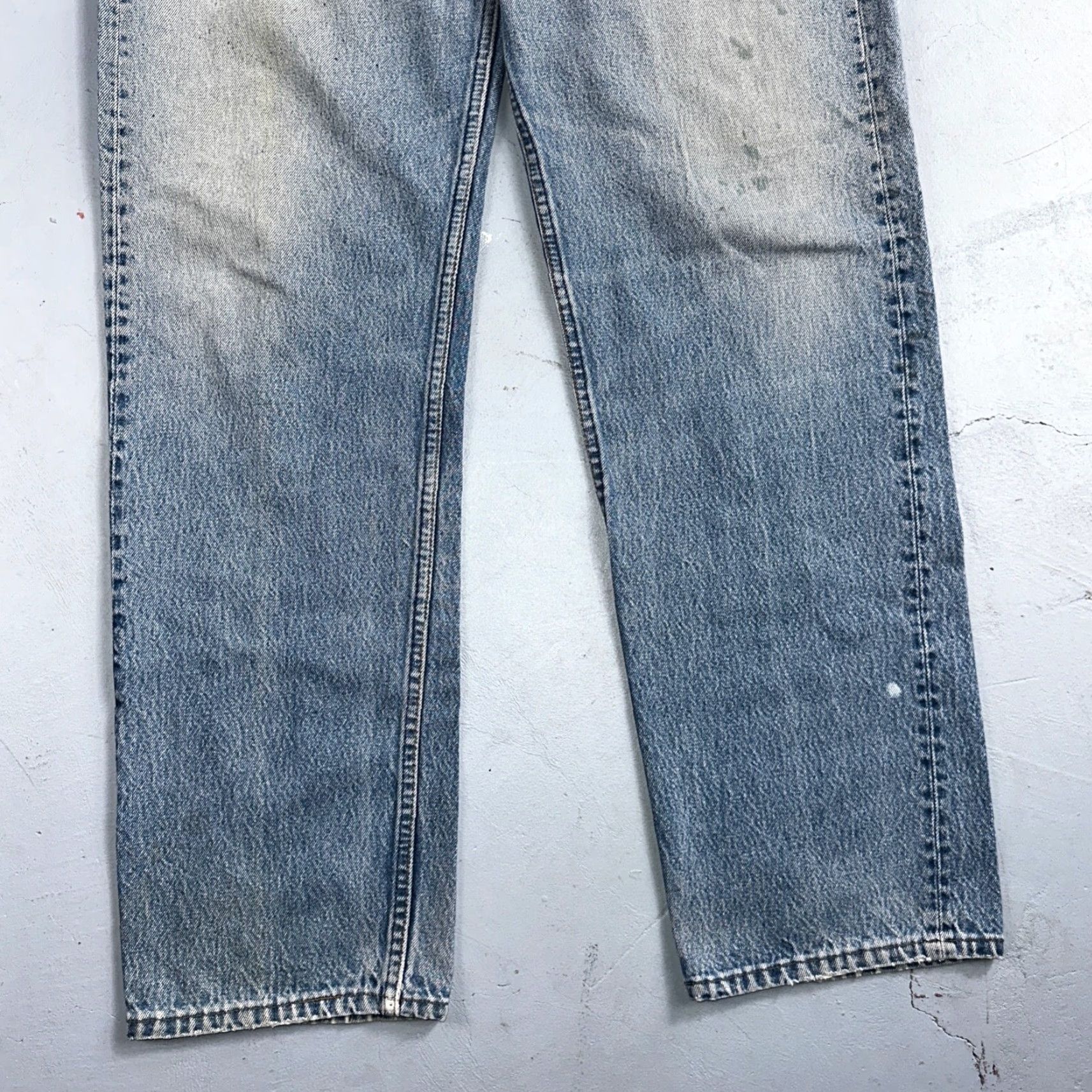 Levi's VINTAGE Levi's 501 Jeans Way 90s Straight Levi's 501 40x36 Blue Light Wash Mens Jeans Classic Style 90s Boys? Size US 40 / EU 56 - 3 Thumbnail