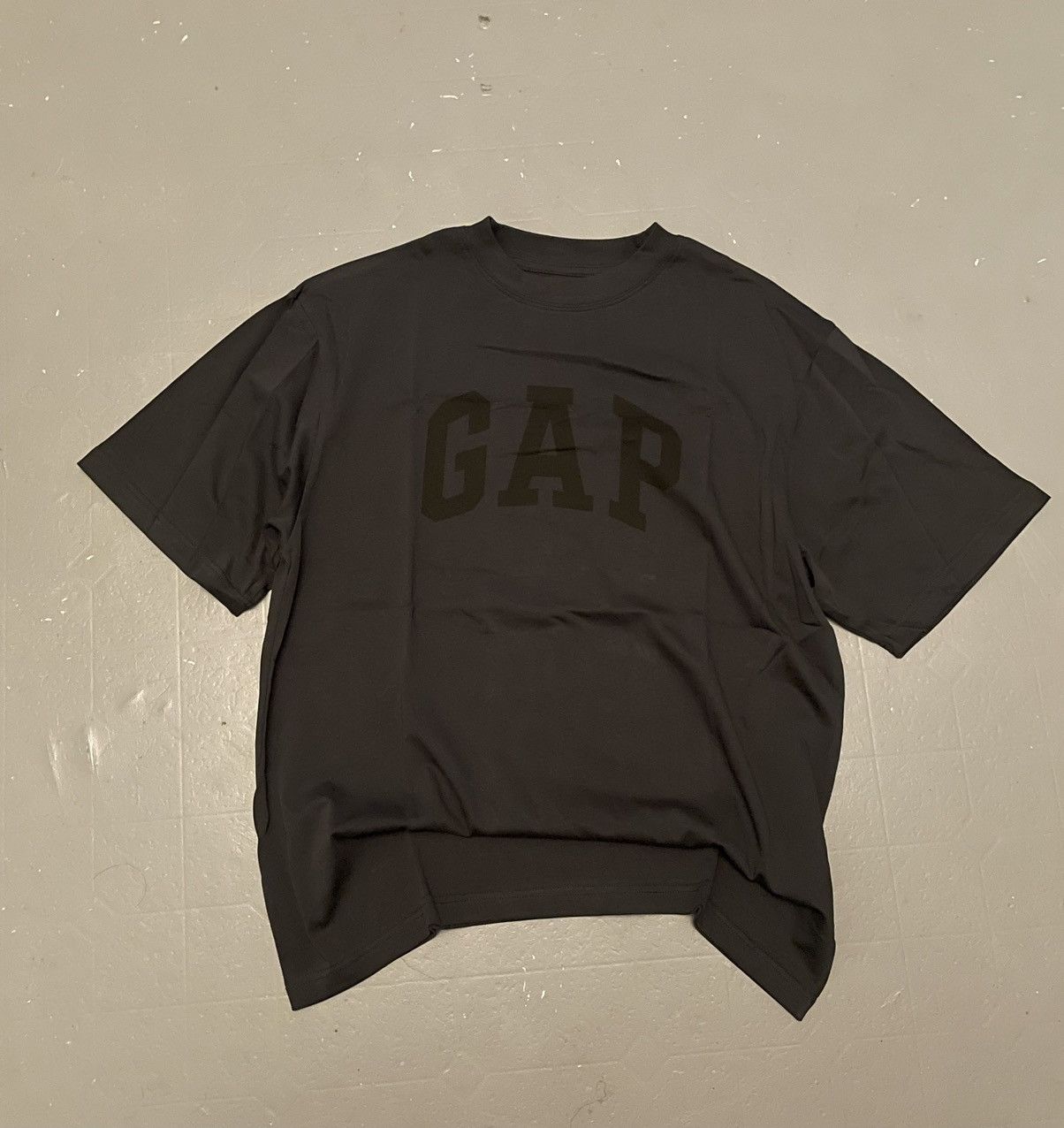 Gap × Yeezy Dark Grey Yeezy x Gap Dove T-Shirt Size US M / EU 48-50 / 2 - 1 Thumbnail