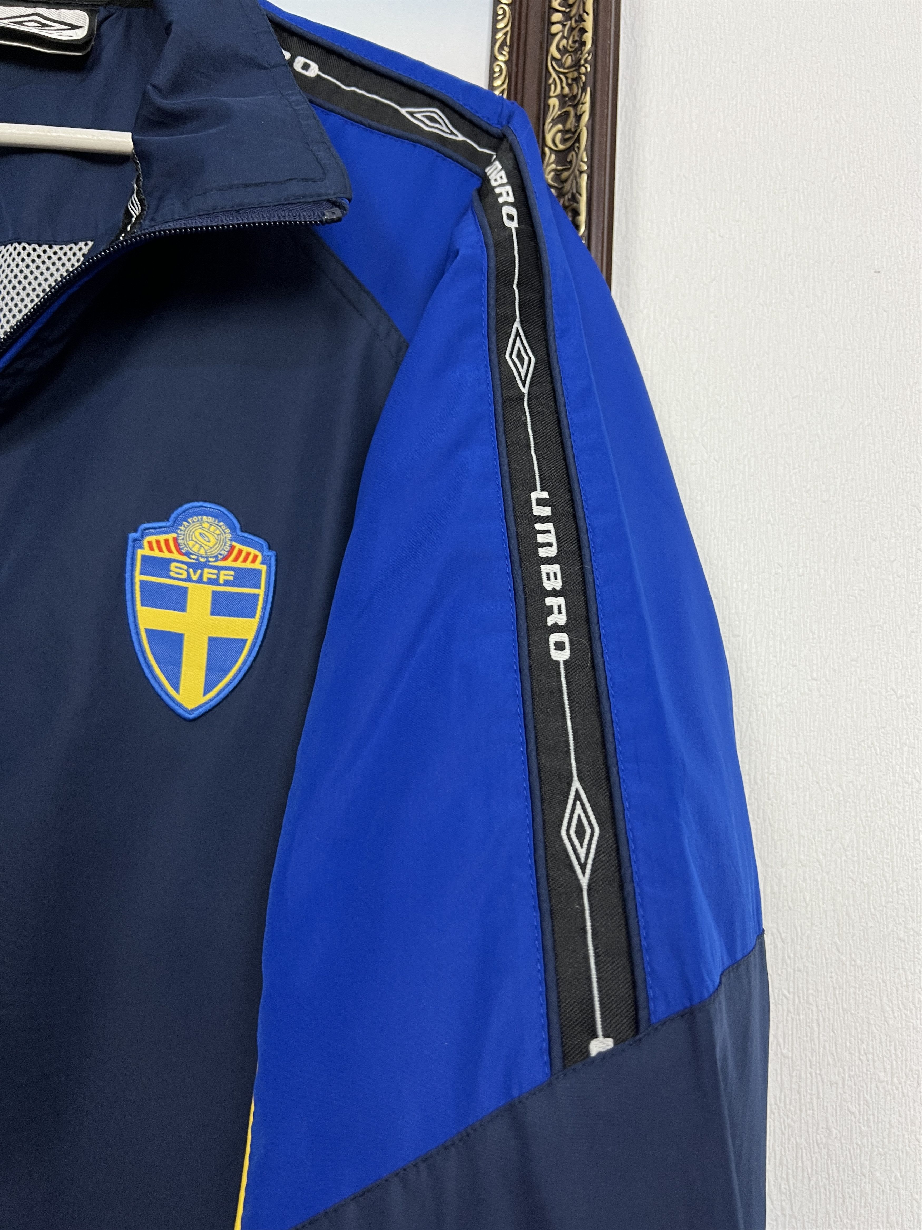 Umbro Vintage Sweden Football Jacket Soccer Track Top National Size US L / EU 52-54 / 3 - 6 Thumbnail