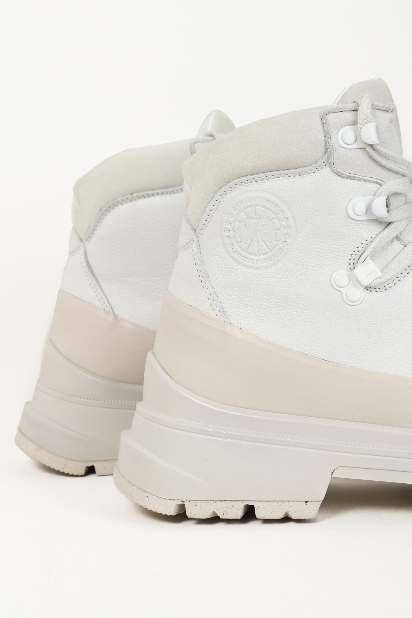 Canada Goose Canada Goose Journey White and Beige Leather Lug Ankle Boots Size US 9.5 / IT 39.5 - 8 Thumbnail