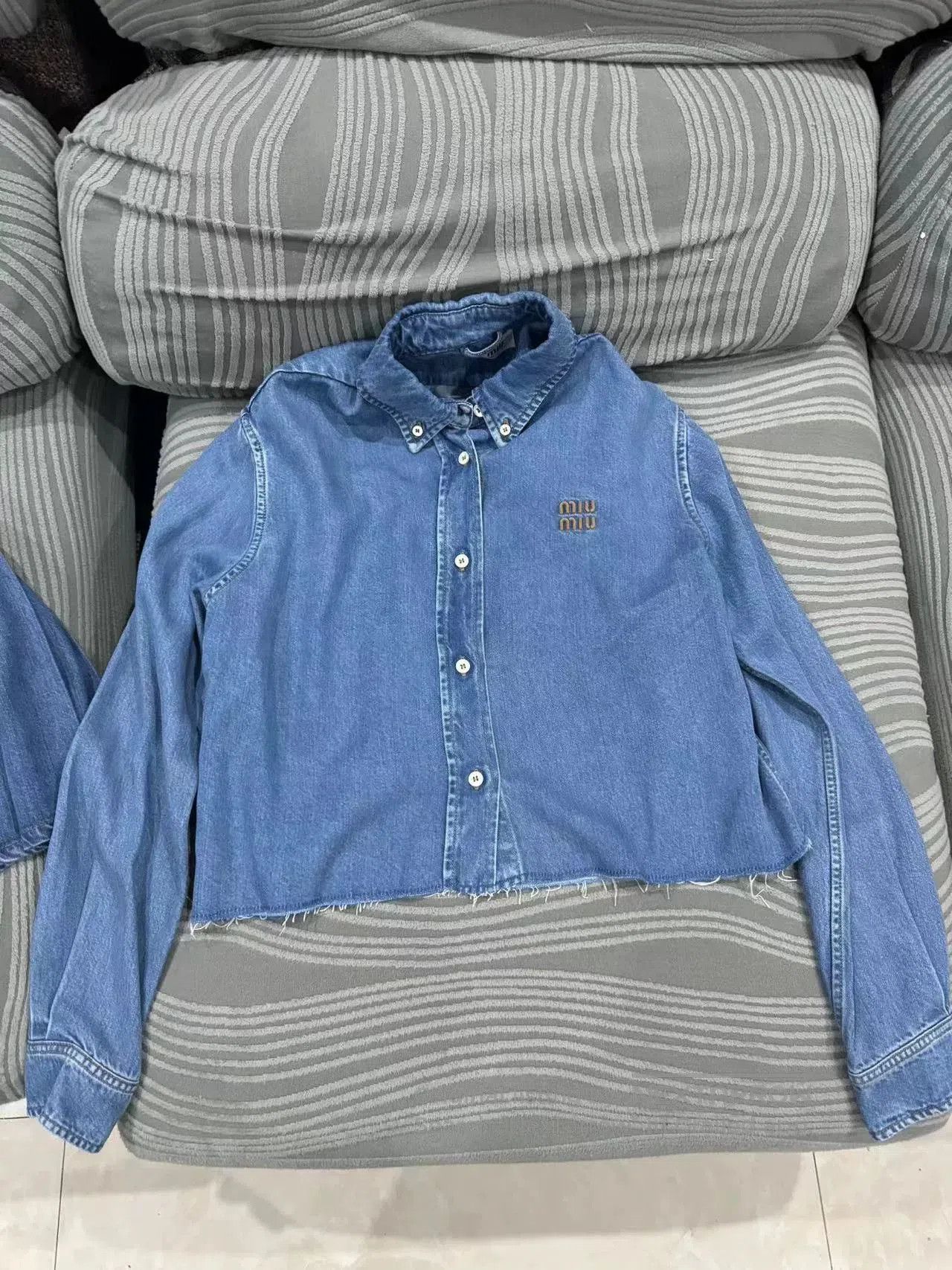 Miu Miu miumiu denim shirt with pleated skirt. Size US M / EU 48-50 / 2 - 1 Thumbnail