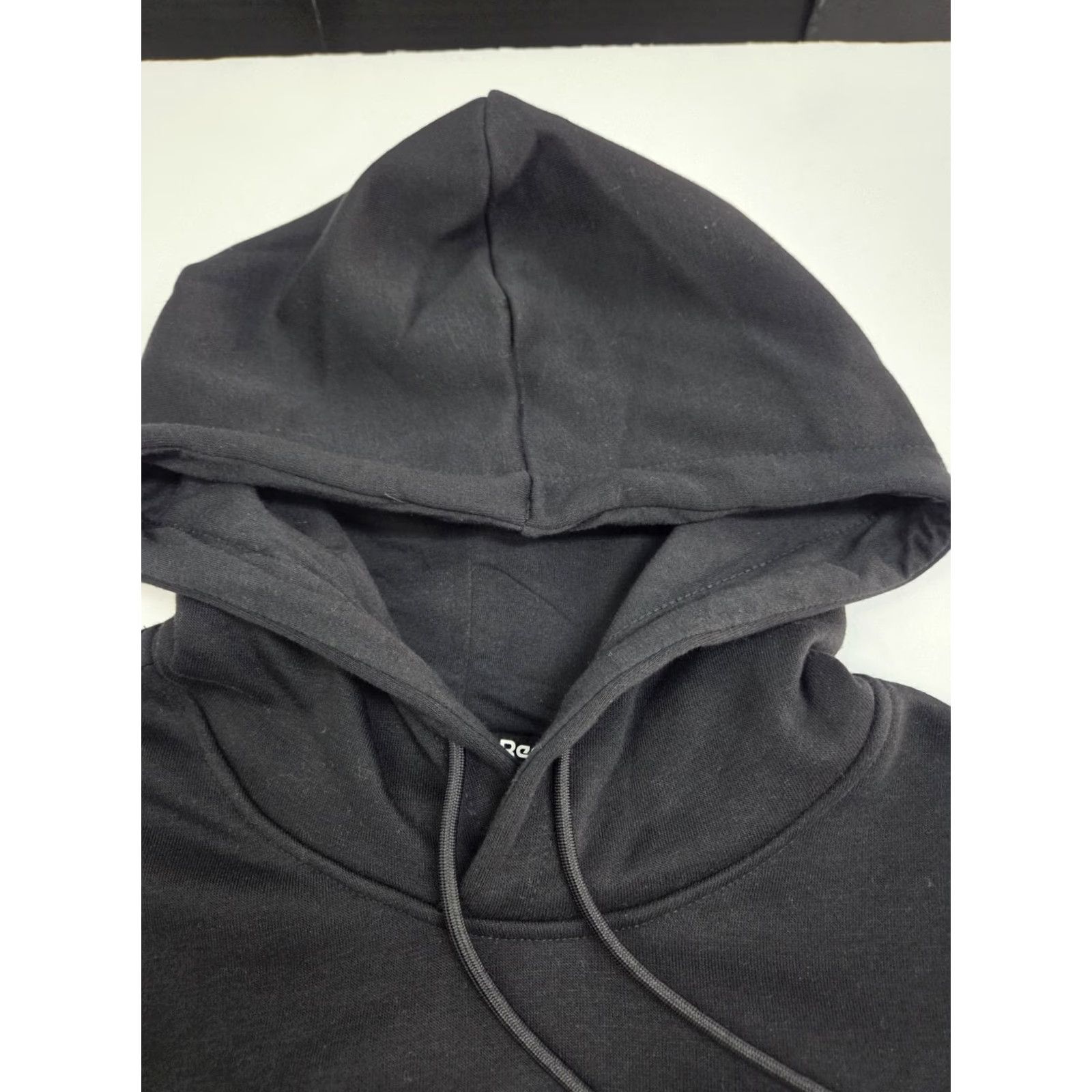Reebok NWT Reebok Mens Long Sleeve Black Regular Core Hoodie L Pullover Hooded Graphic Print Logo Mens Clothing Size US L / EU 52-54 / 3 - 7 Thumbnail