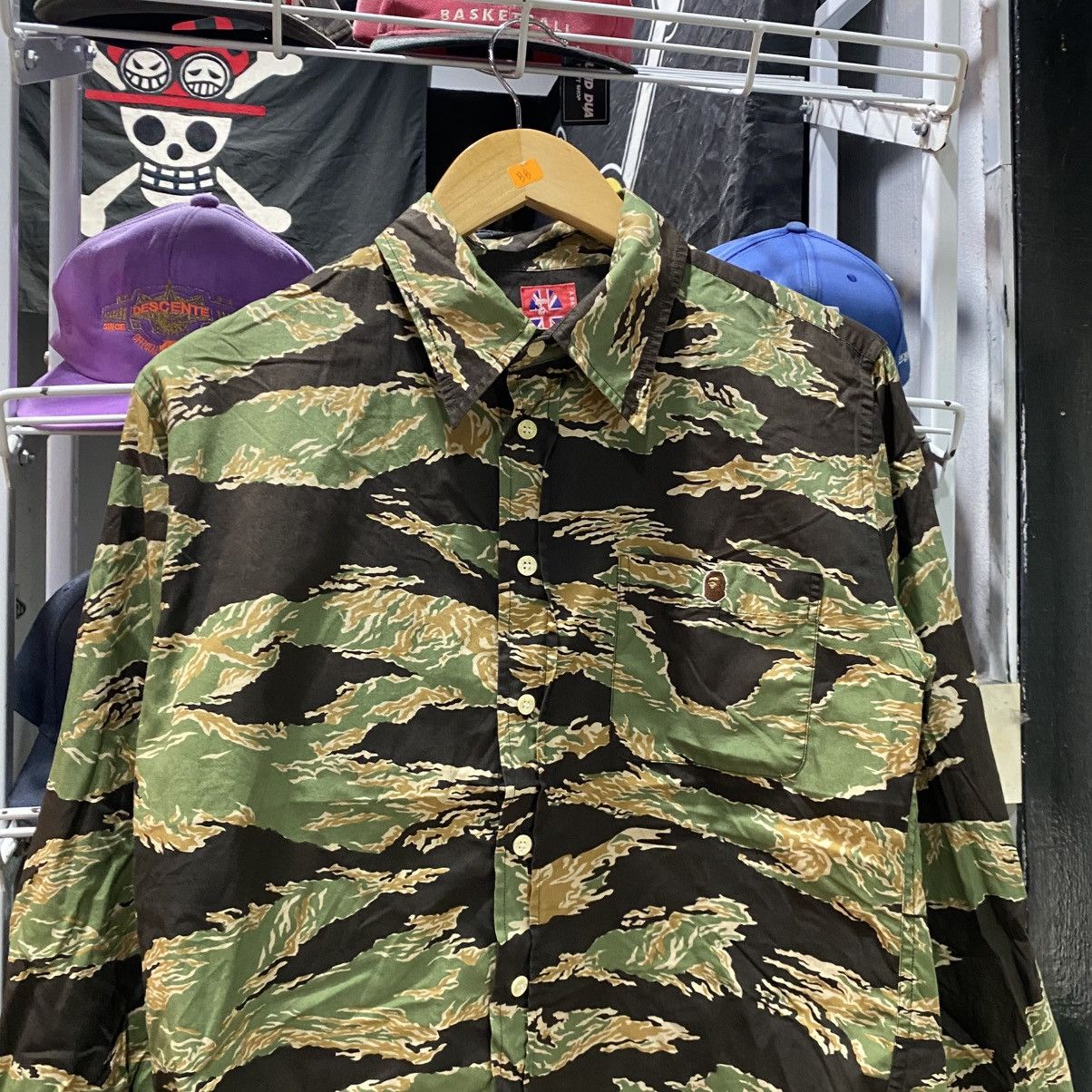 Bape × Vintage Bape Tiger Stripe Button-Up Shirt Size US S / EU 44-46 / 1 - 3 Thumbnail