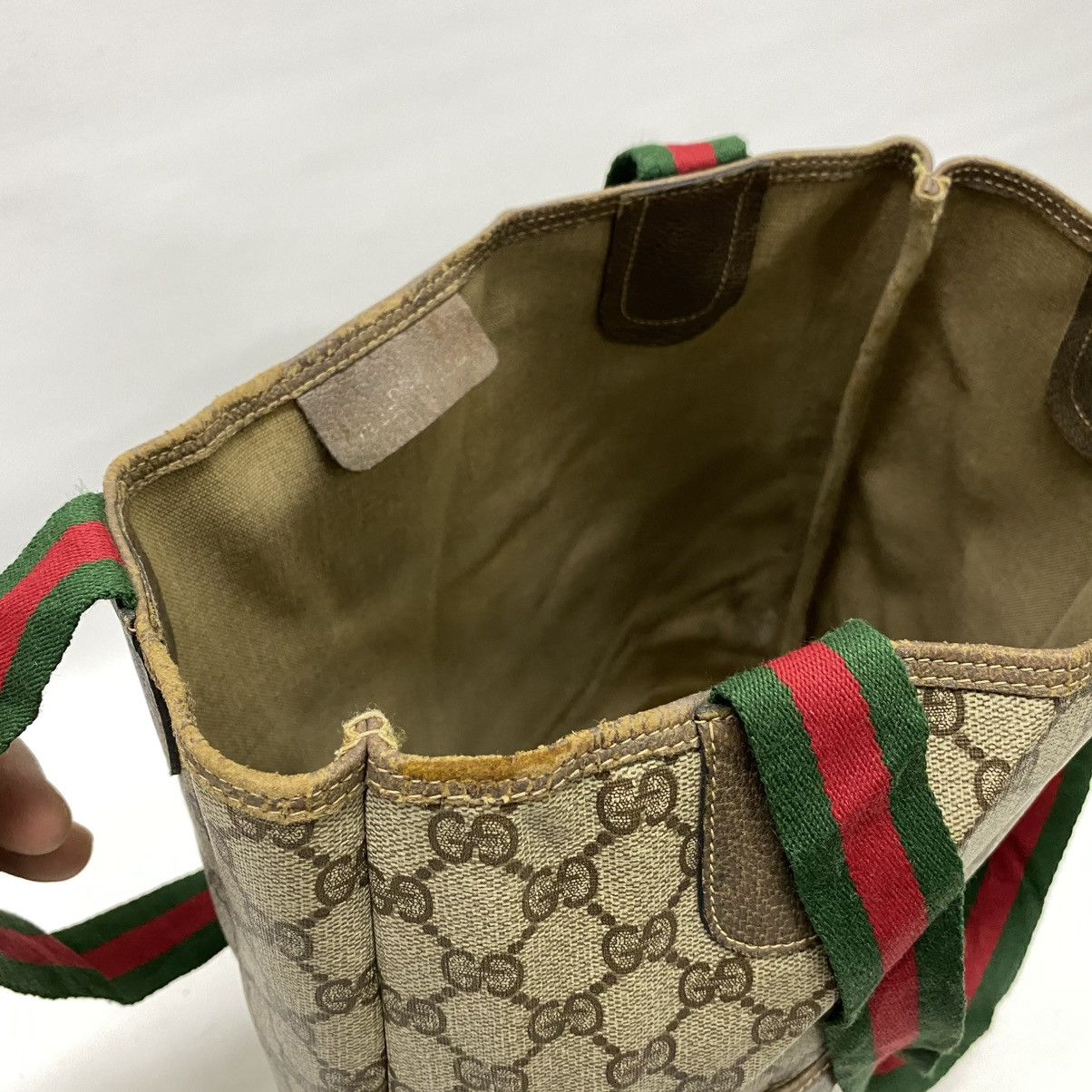 Gucci ‼️LASTDROP‼️ AUTHENTIC VINTAGE GUCCI GG SUPREME TOTE BAG Size ONE SIZE - 12 Thumbnail