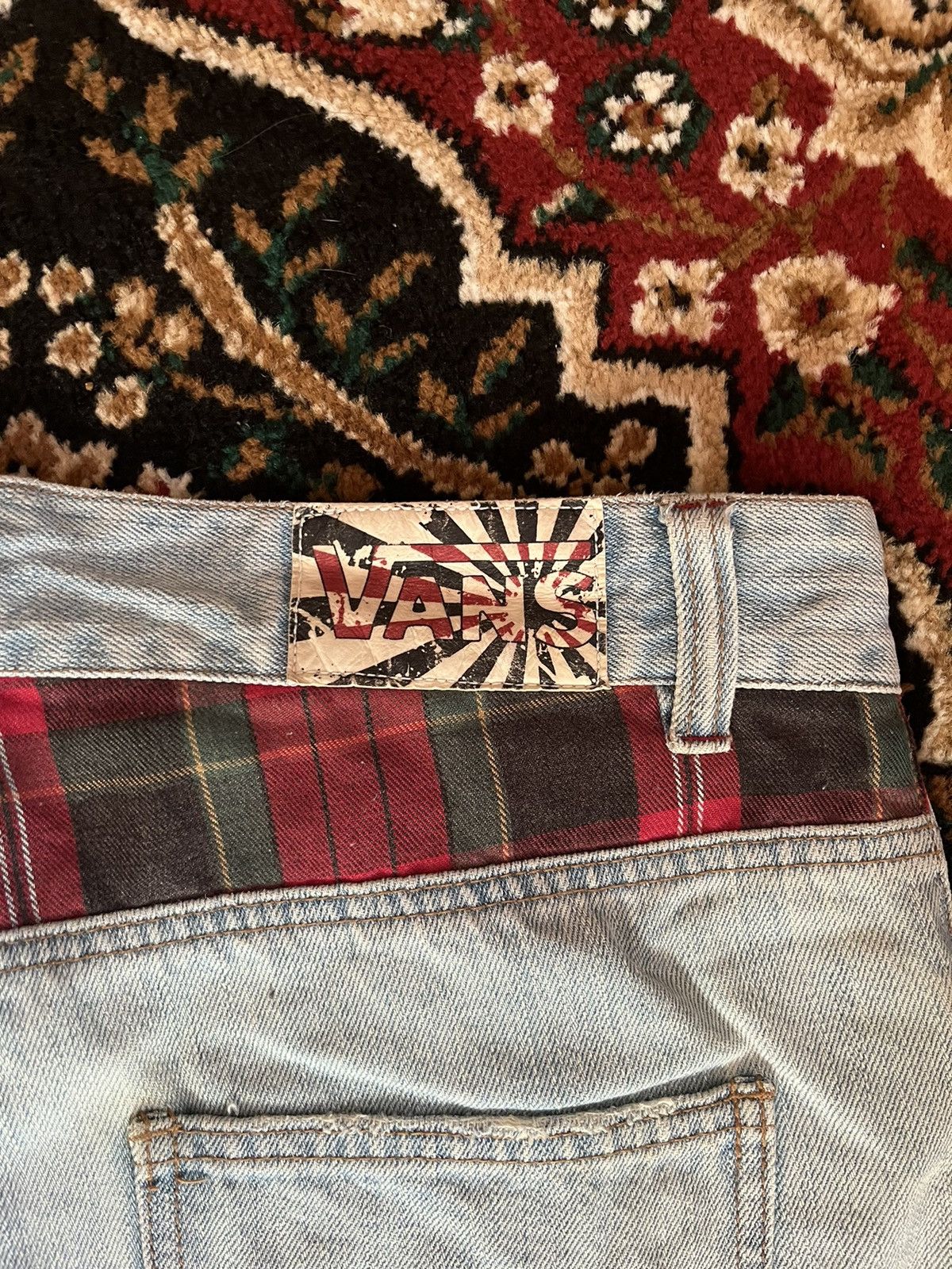 Vans × Vintage Y2K Vans Skateboard Jorts Size US 34 / EU 50 - 4 Thumbnail