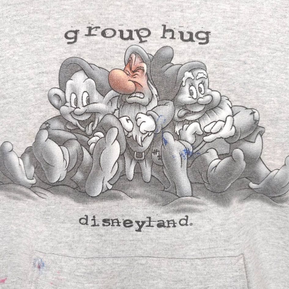 Disney VINTAGE Disney Hoodie Mens Size Small Gray 90s Y2K Snow White Seven Dwarfs Sweatshirt Group Hug Shirt Size US S / EU 44-46 / 1 - 3 Thumbnail