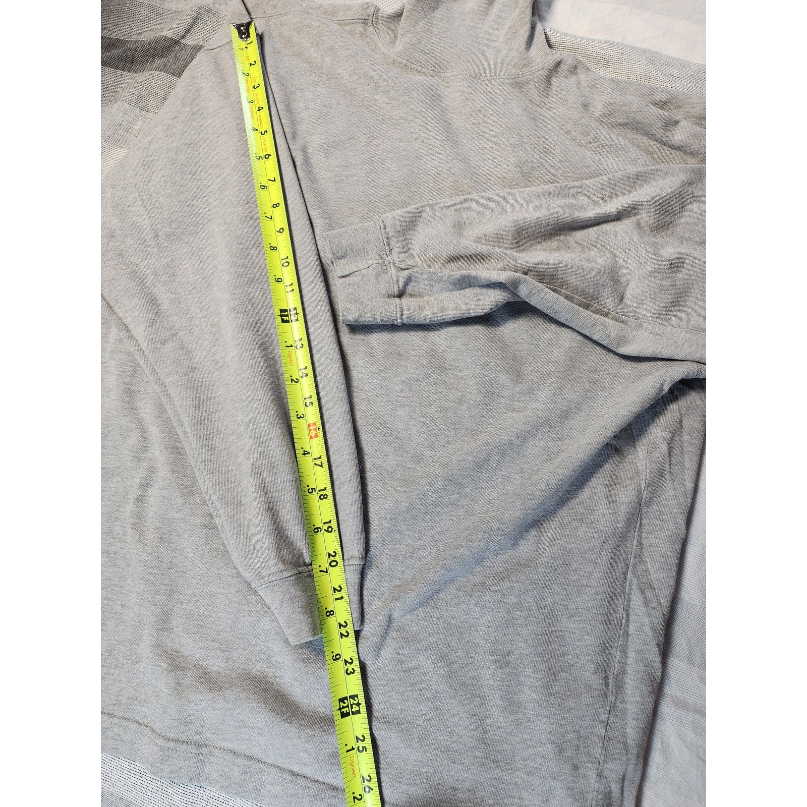 Banana Republic vintage Banana Republic gray turtleneck shirt Size M / US 6-8 / IT 42-44 - 2 Thumbnail