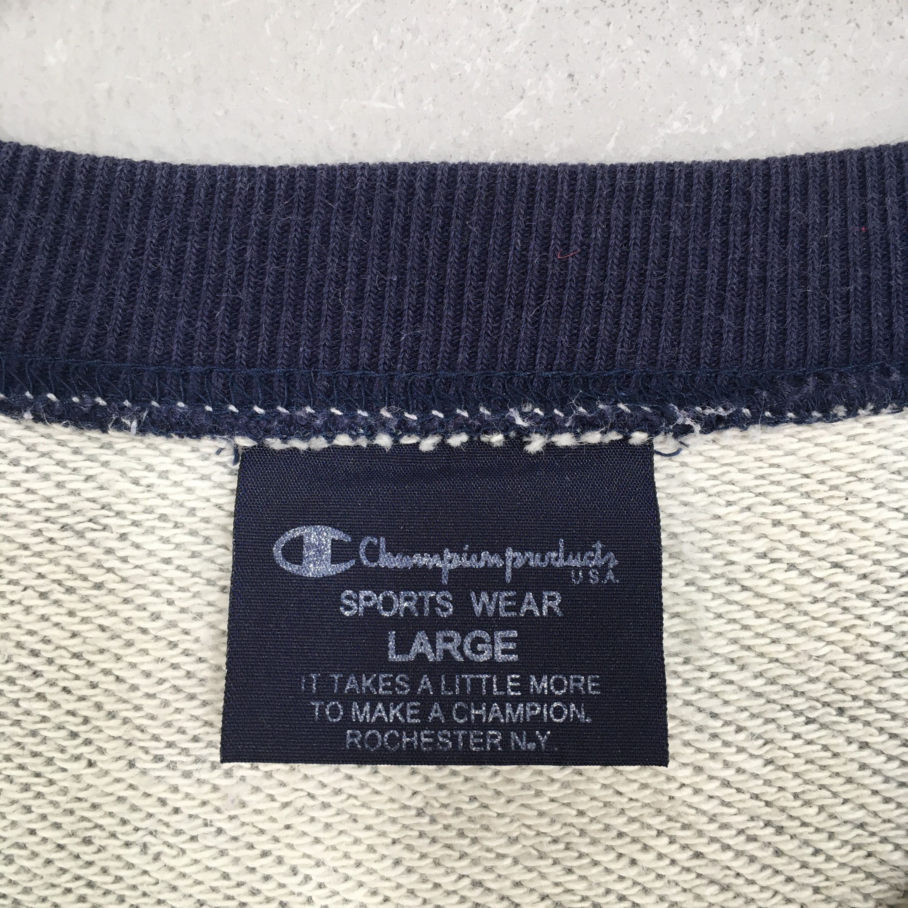 Champion Vintage Champion Products Raglan Sweatshirt Large Size US L / EU 52-54 / 3 - 4 Thumbnail