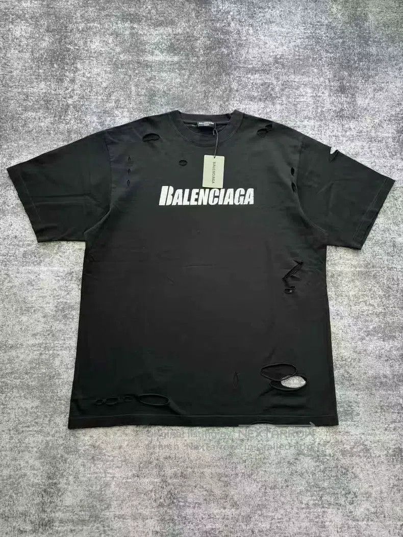 Balenciaga Balenciaga Black Big Ripped Short Sleeve Size US XS / EU 42 / 0 - 1 Thumbnail