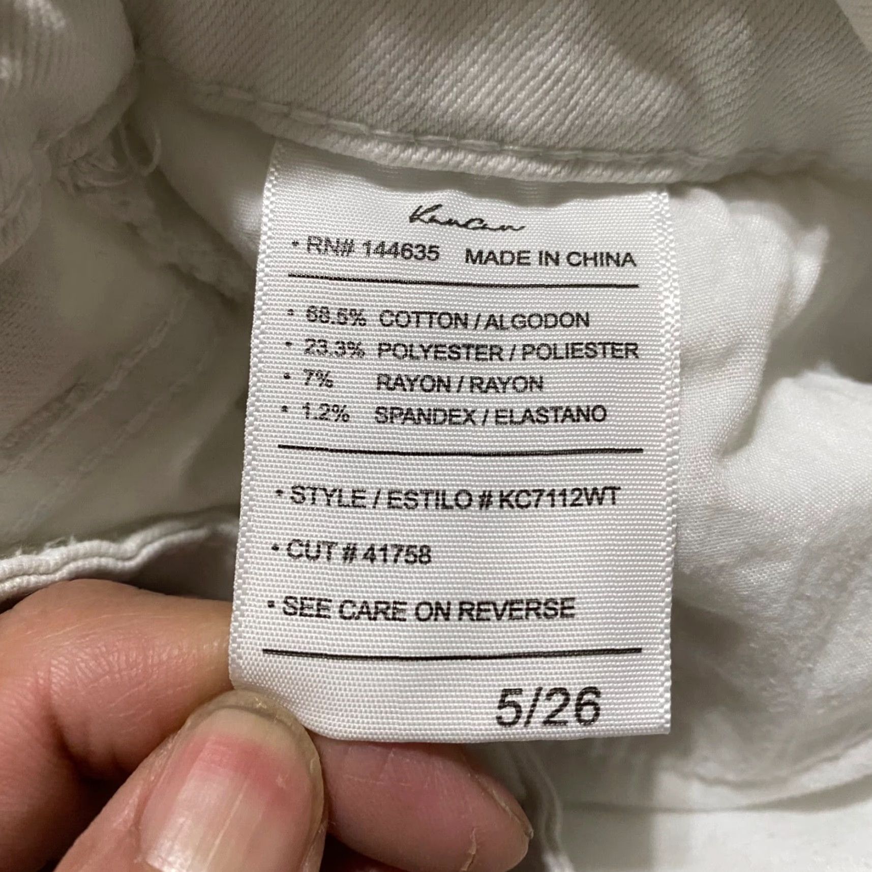 Vintage Kancan Womens Jeans Skinny Mid Rise Light Wash Distressed White Denim Sz 5/26 26 Inseam 28.5 Inseam Regular Fit Womens Jeans Size 26" / US 2 / IT 38 - 6 Thumbnail
