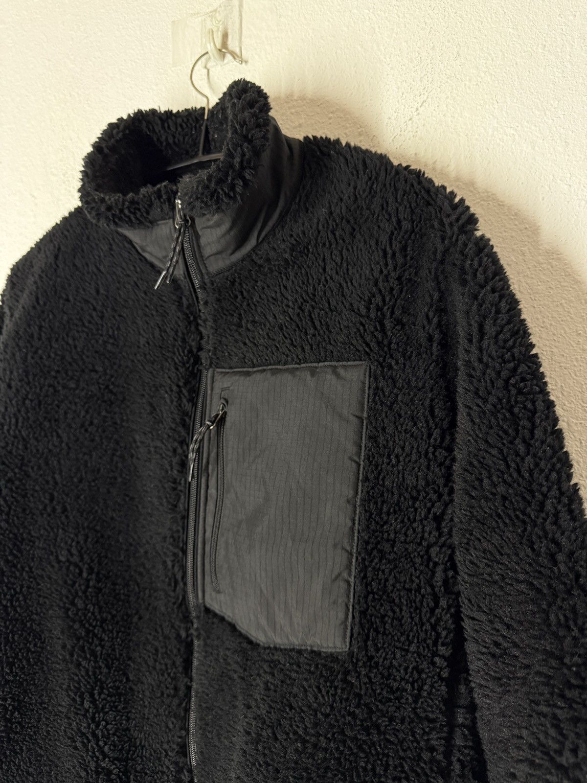 Uniqlo Uniqlo fleece sherpa jacket engenered garments type Size US M / EU 48-50 / 2 - 3 Thumbnail
