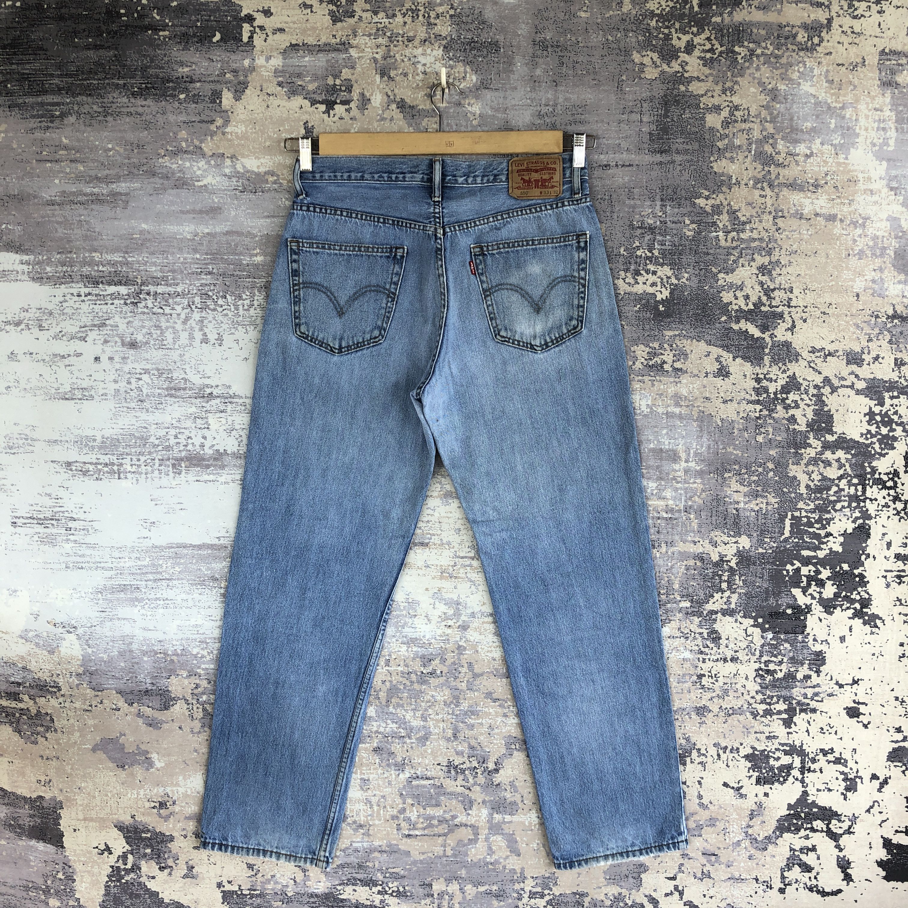 Levi's Vintage Levis Sun Faded Jeans Levi's 550 Light Wash Denim Size US 32 / EU 48 - 2 Thumbnail