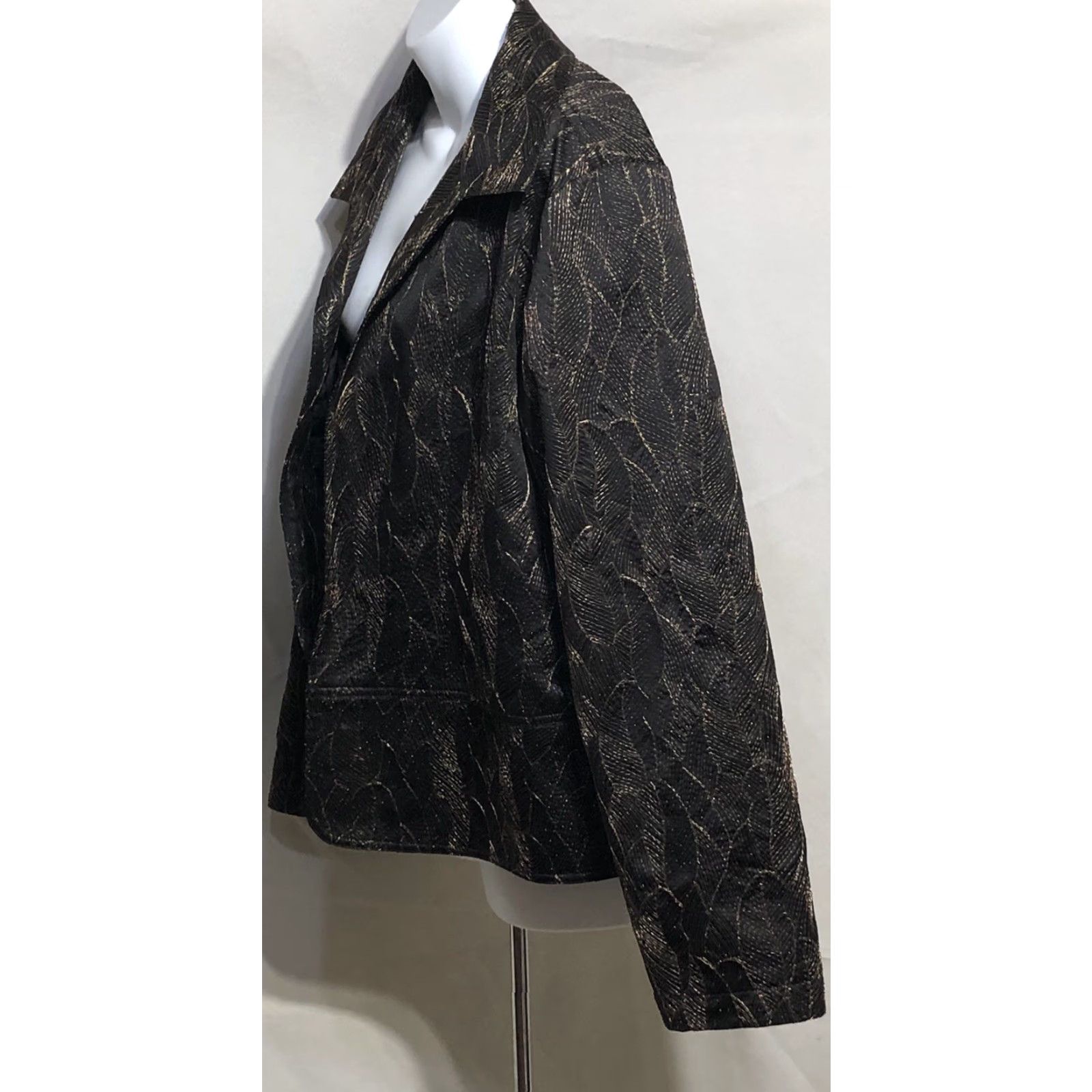 Vintage Chico's Blazer Jacket Brown Floral Embroidered Velvet Open Front Lined 3 L Womens Suit Jacket/Blazer Size XS / US 0-2 / IT 36-38 - 2 Thumbnail