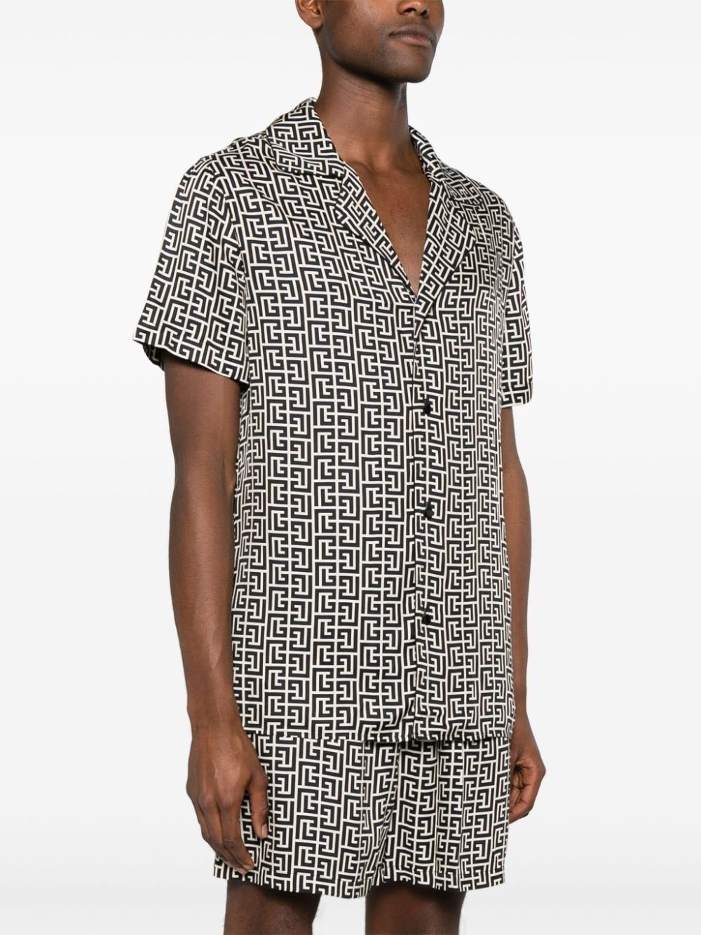 Balmain o1s1wg110925 Monogram Print Shirt in Black/White Size US M / EU 48-50 / 2 - 3 Thumbnail