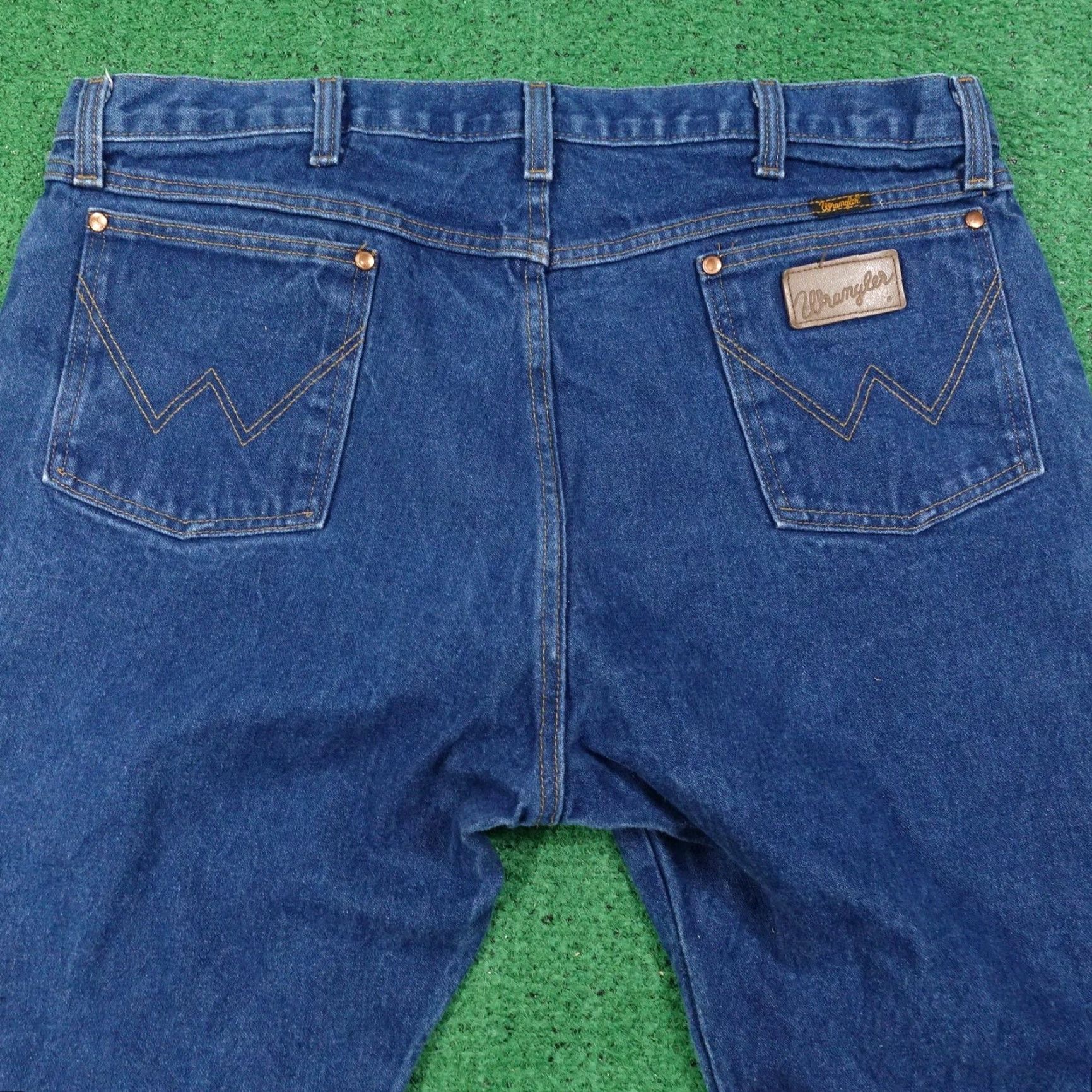 Wrangler VINTAGE Wrangler Jeans 42x30 13MWZ Cowboy Cut Straight Leg Denim Mens 5-Pocket Blue 40x29 Inseam 29 Size US 40 / EU 56 - 5 Thumbnail