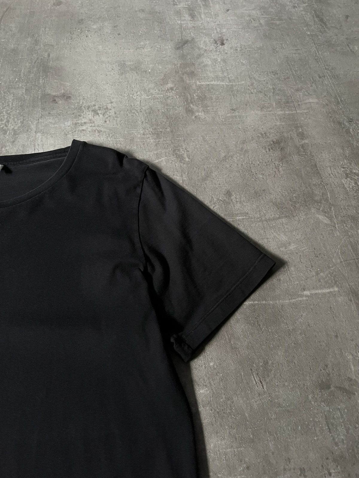 Saint Laurent Paris Saint Laurent black T-shirt center logo Size US L / EU 52-54 / 3 - 2 Thumbnail