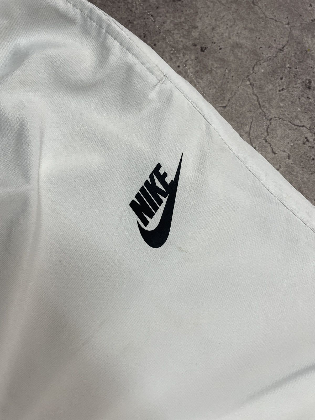 Nike Vintage Nike Tracksuit Nylon Jacket Pants Set Y2K Drill 00s Size US L / EU 52-54 / 3 - 10 Thumbnail