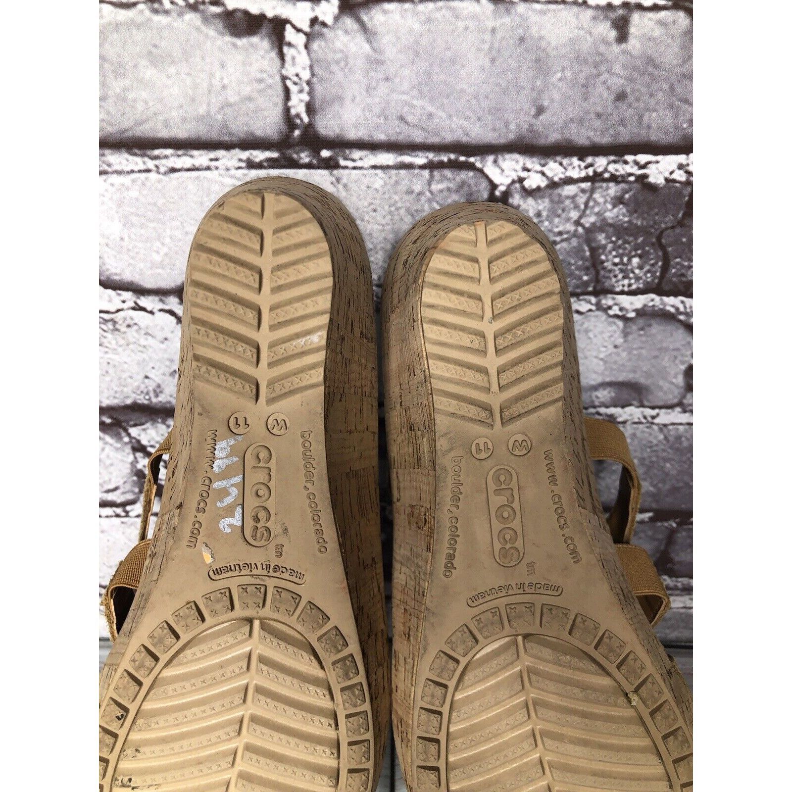 Crocs Crocs A-Leigh Gold Leather Snake Print Cork Wedge Sandals Wo Size US 11 / IT 41 - 15 Thumbnail