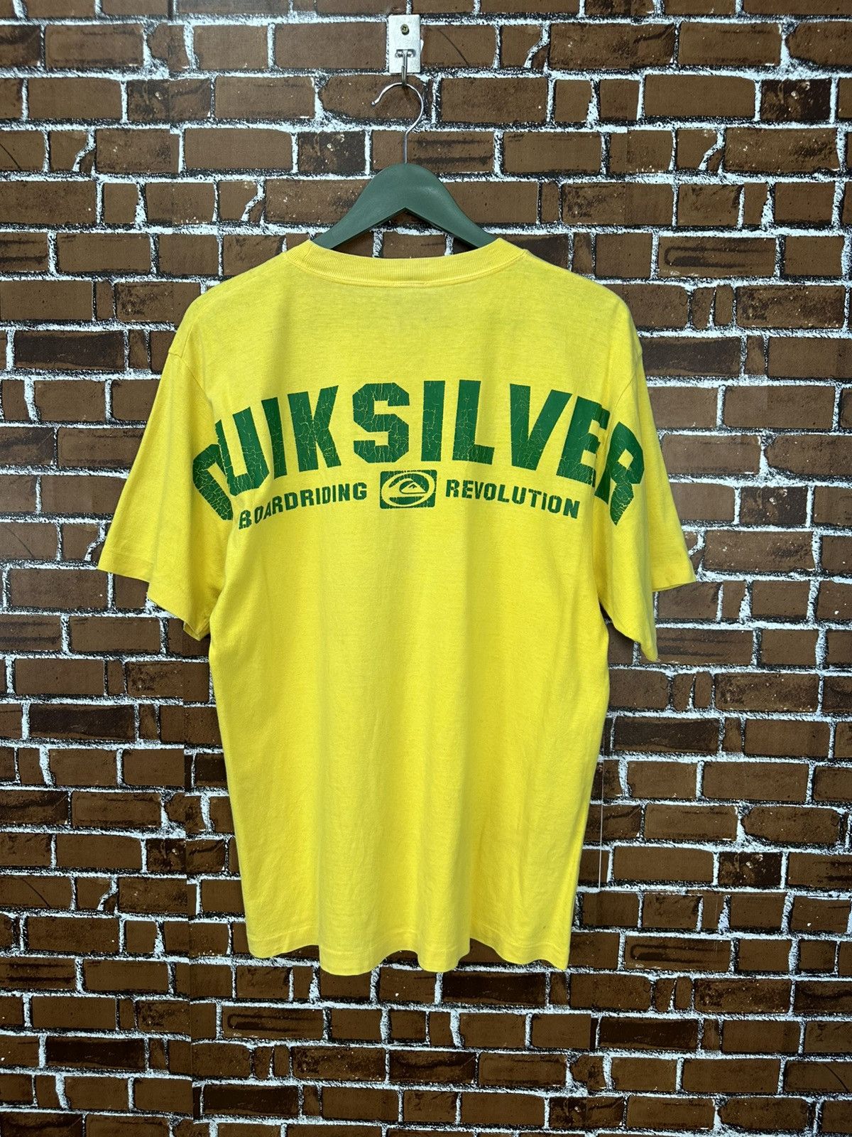 Quiksilver Crazy 80s Quiksilver Single Stitch Board Riding Tshirt A1016 Size US M / EU 48-50 / 2 - 1 Thumbnail