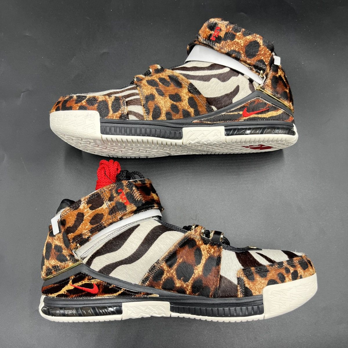 Nike NIKE ZOOM LEBRON 2 LX BEAST KING OF THE JUNGLE II sz 14 Size US 14 / EU 47 - 7 Thumbnail