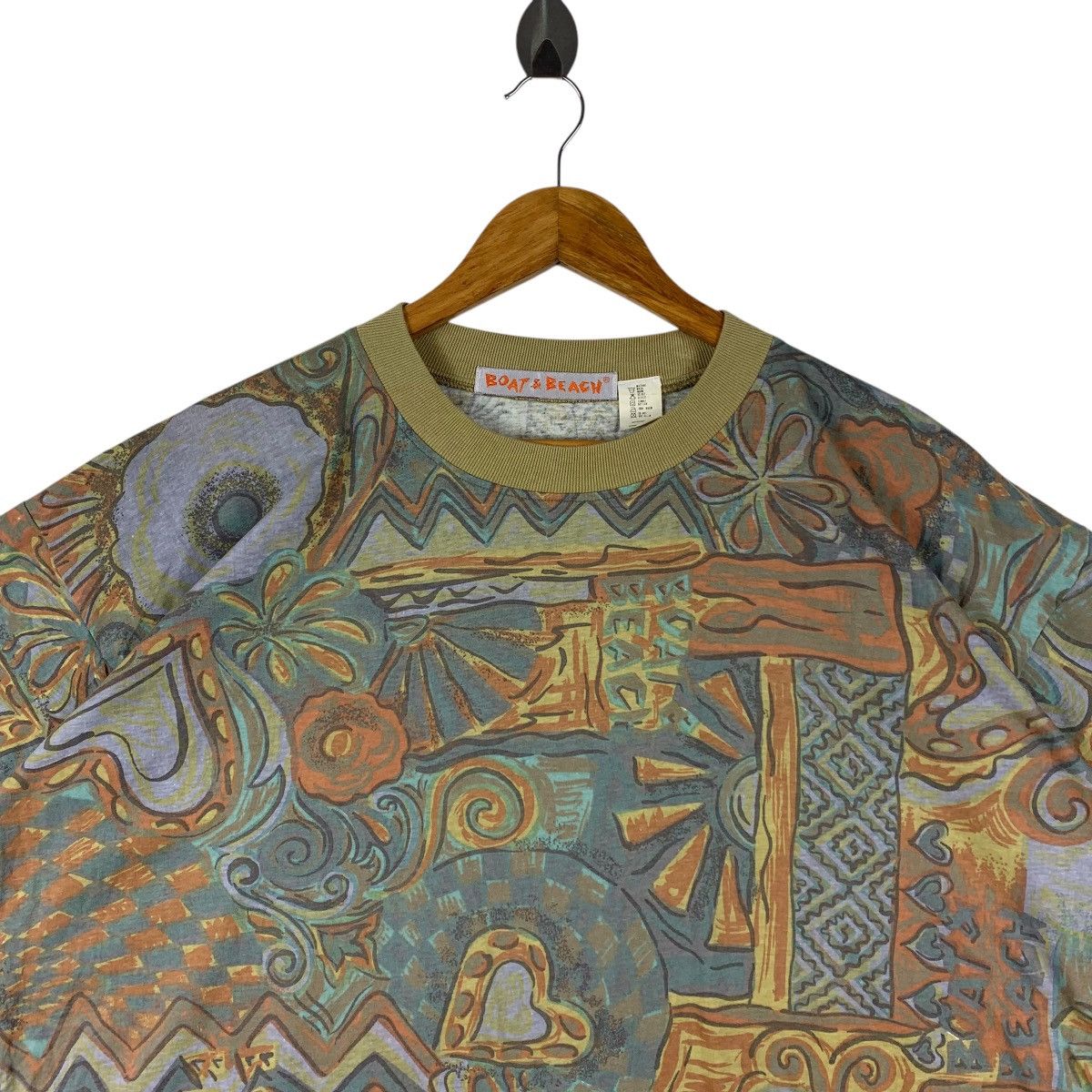 Vintage Vintage BOAT BEACH SURFING Navajo Abstract Design T-Shirt Size US XL / EU 56 / 4 - 2 Thumbnail