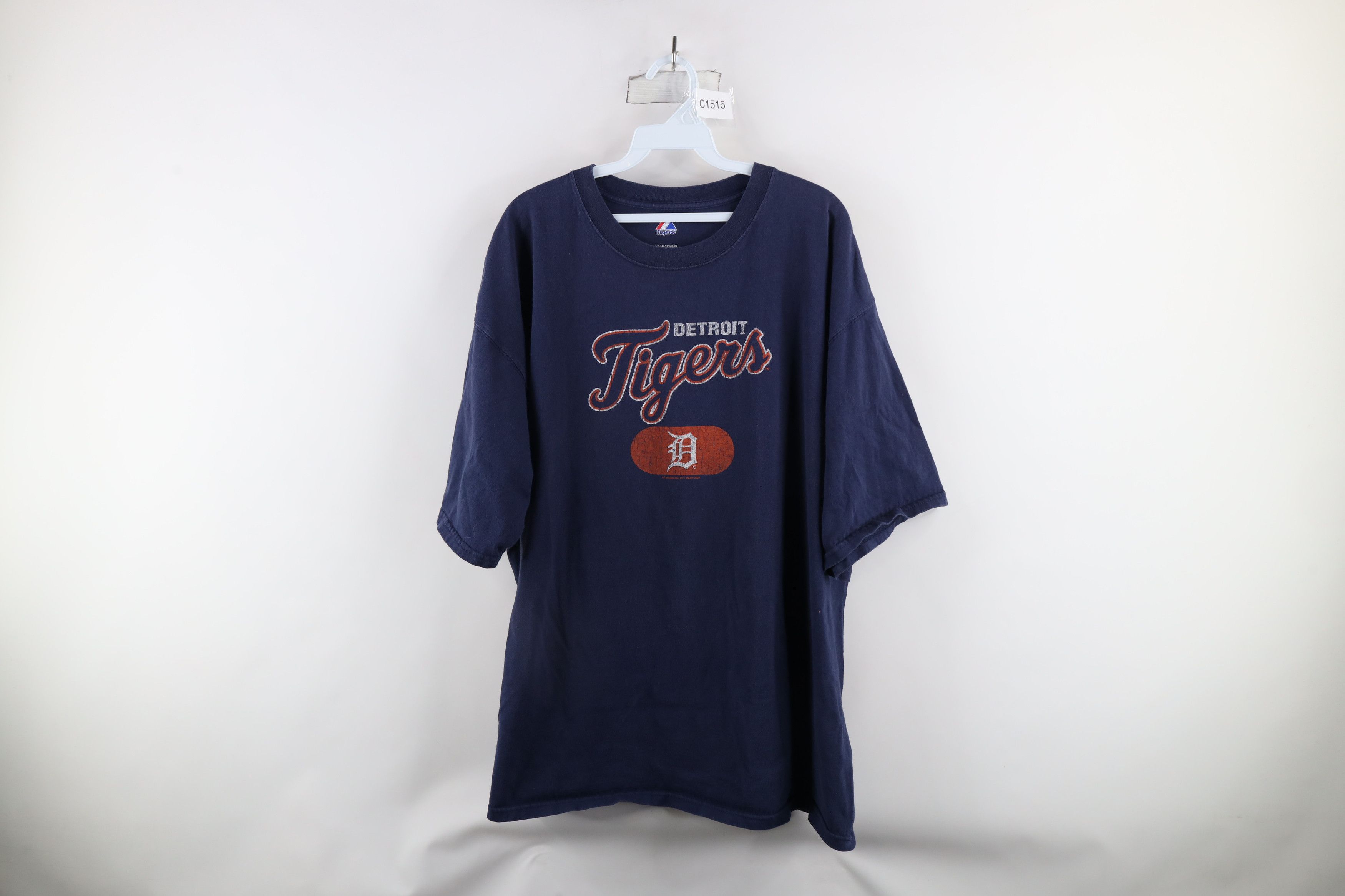 Majestic × Vintage Vintage Majestic Out Script Detroit Tigers Baseball T-Shirt Size US XXL / EU 58 / 5 - 1 Thumbnail
