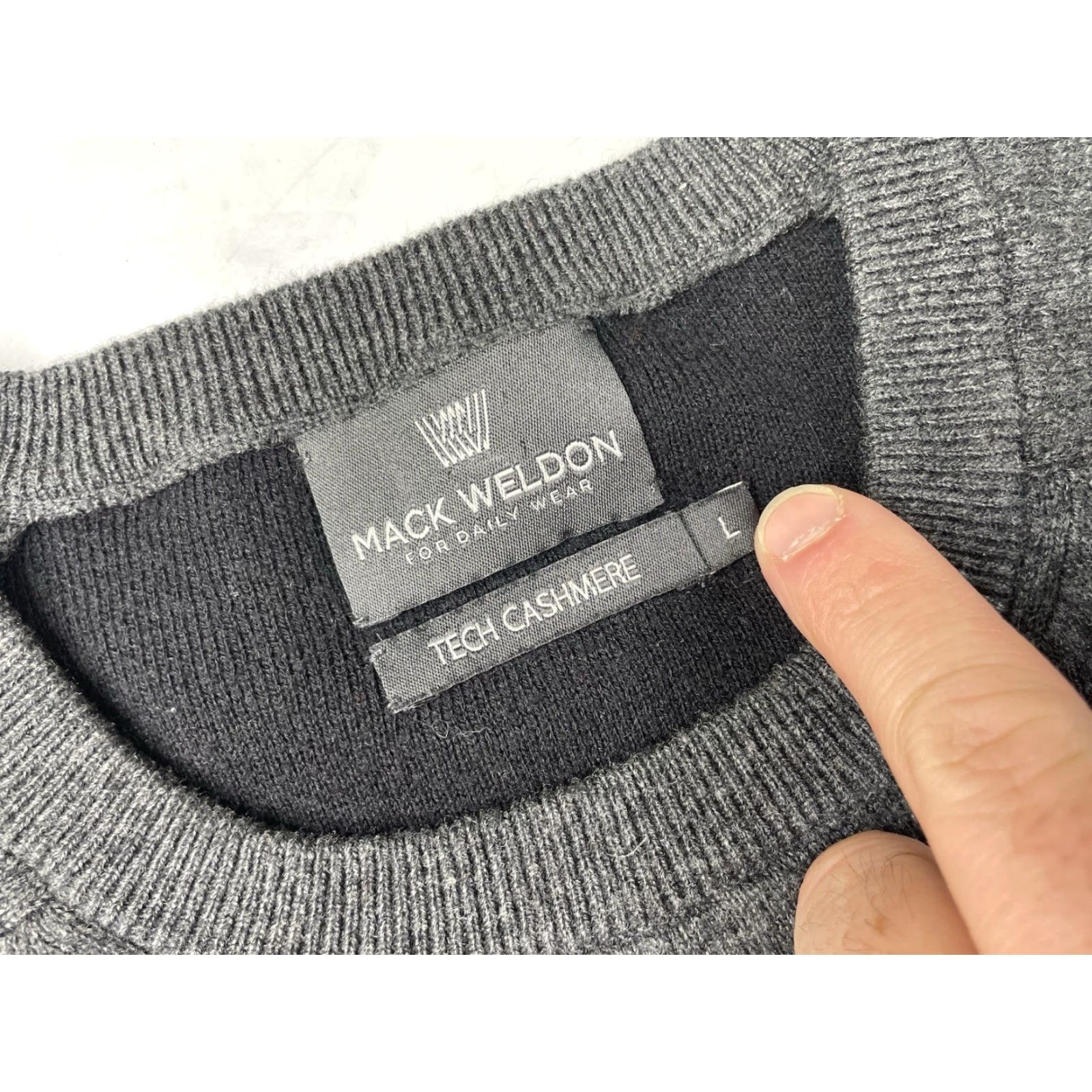 Vintage Mack Weldon Sweater Mens Large Gray Tech Cashmere Wool Blend Crew Neck Pullover Size US L / EU 52-54 / 3 - 3 Thumbnail